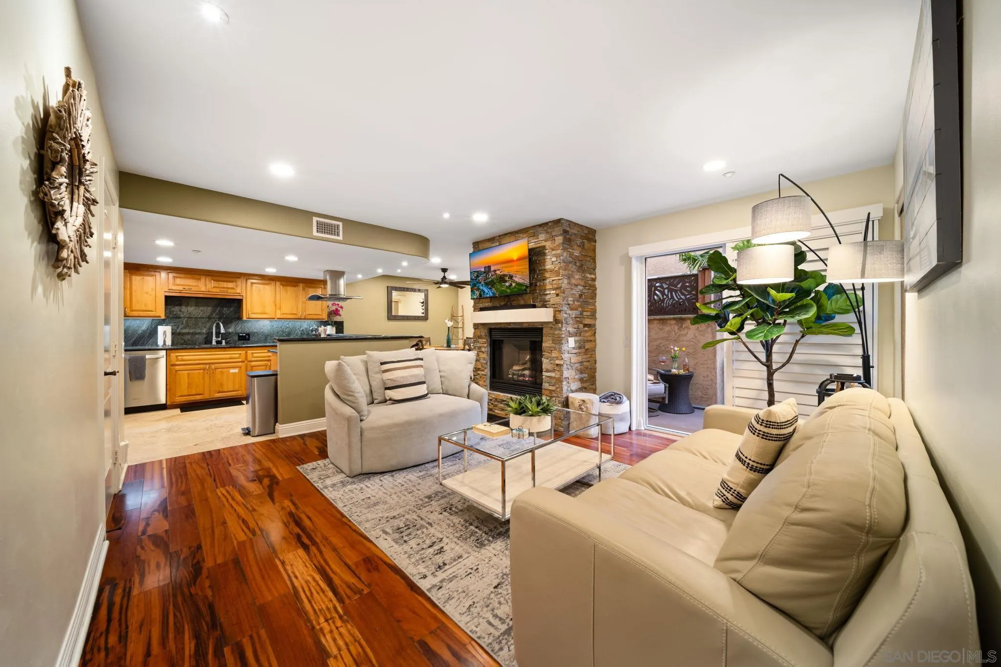1684 Robin Place, Carlsbad, CA, 92011
