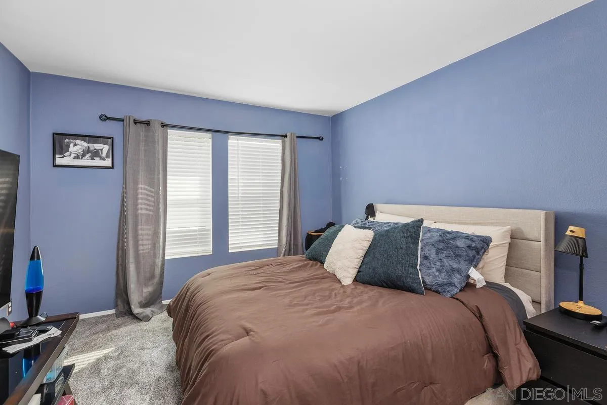 https://cdn.realtyfeed.com/cdn/127/260001989/603878273b1ed46746ea1f898f2586e6.webp