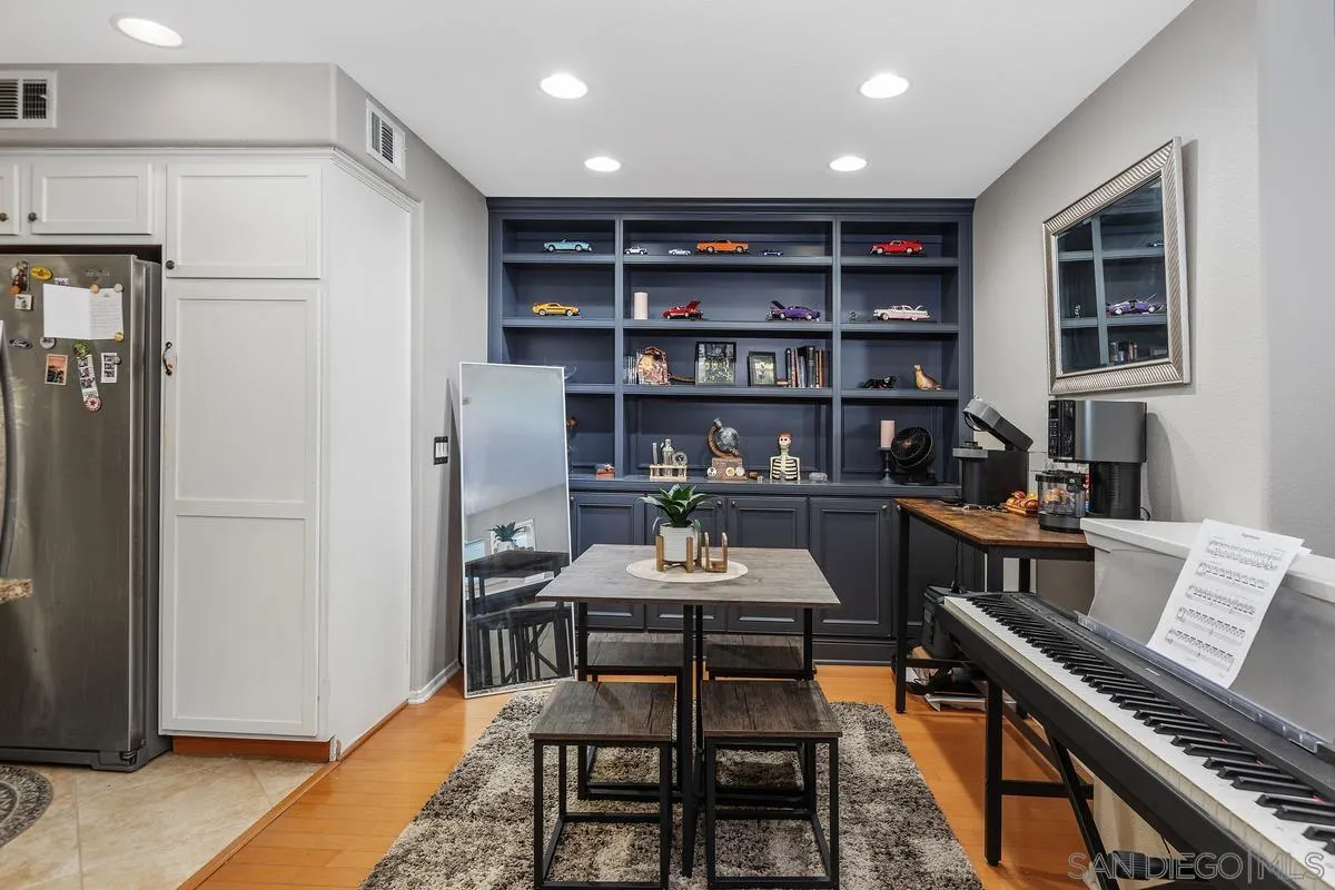 https://cdn.realtyfeed.com/cdn/127/260001989/7b6a587580f06647a3647440f77ebe76.webp