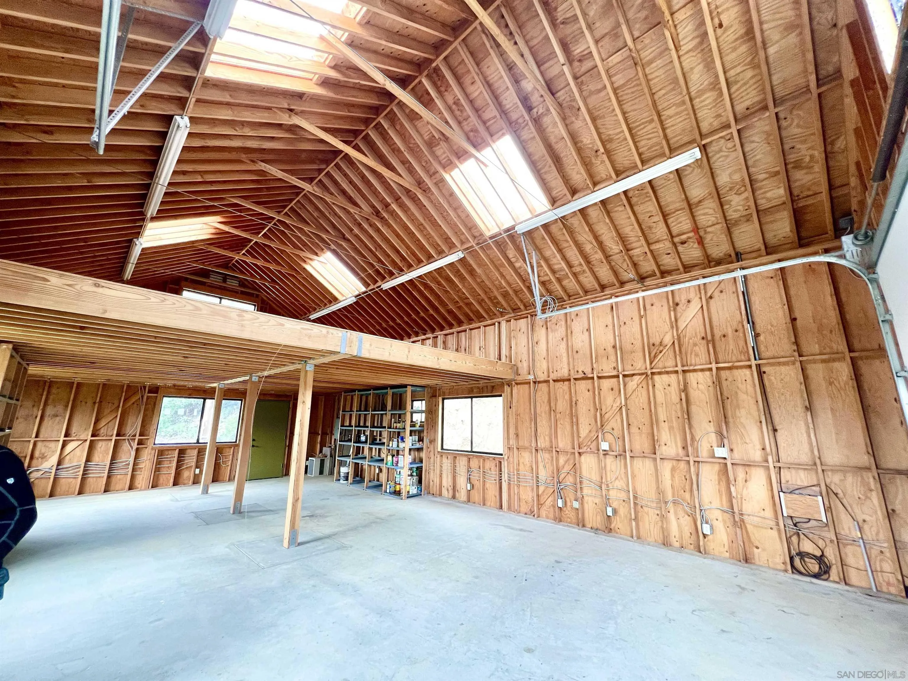 https://cdn.realtyfeed.com/cdn/127/260002005/94683e0e5cb7547797550ce8f0308674.webp
