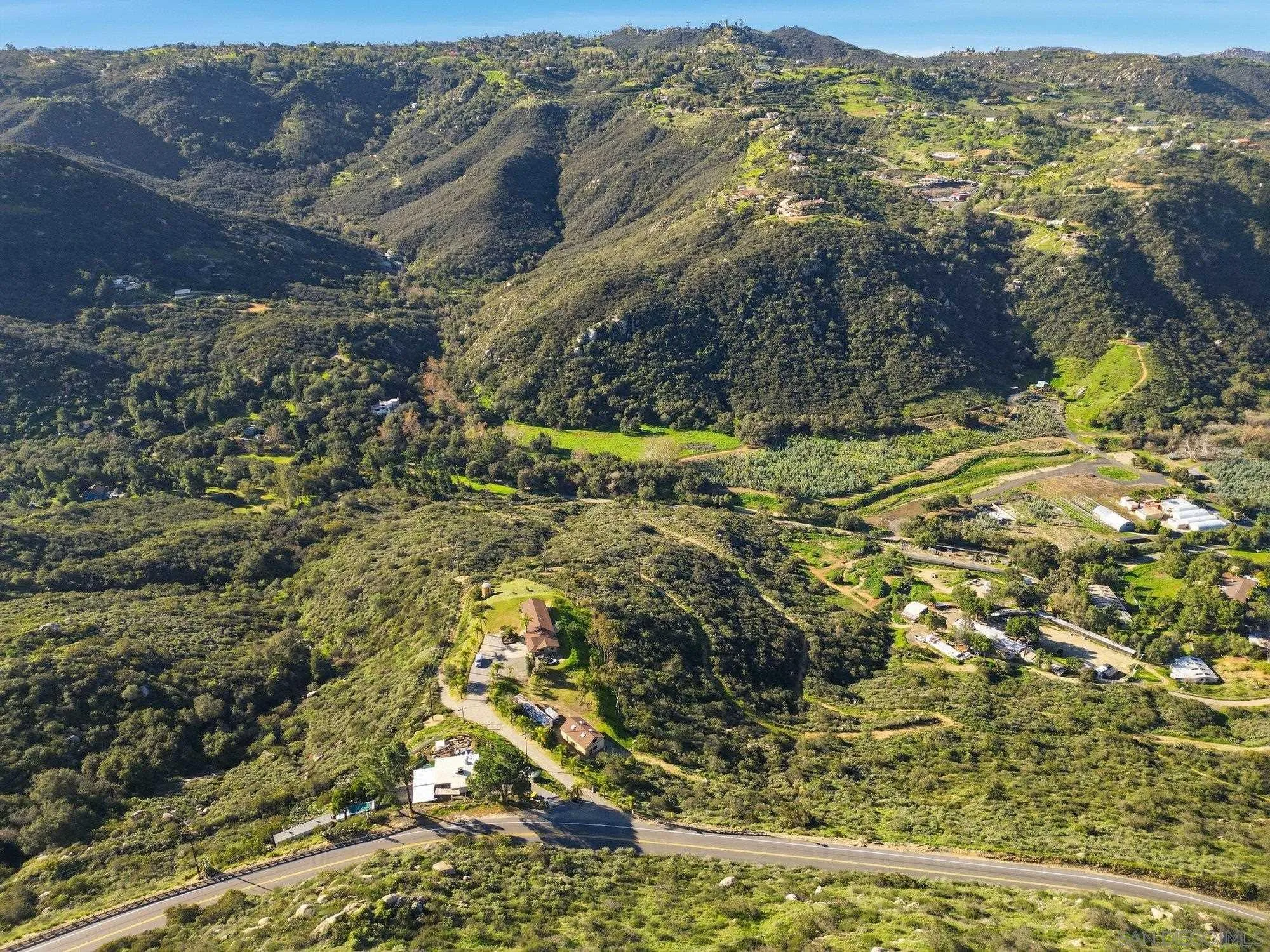 https://cdn.realtyfeed.com/cdn/127/260002005/a935c3f4cc30102854aab640f226e3b9.webp