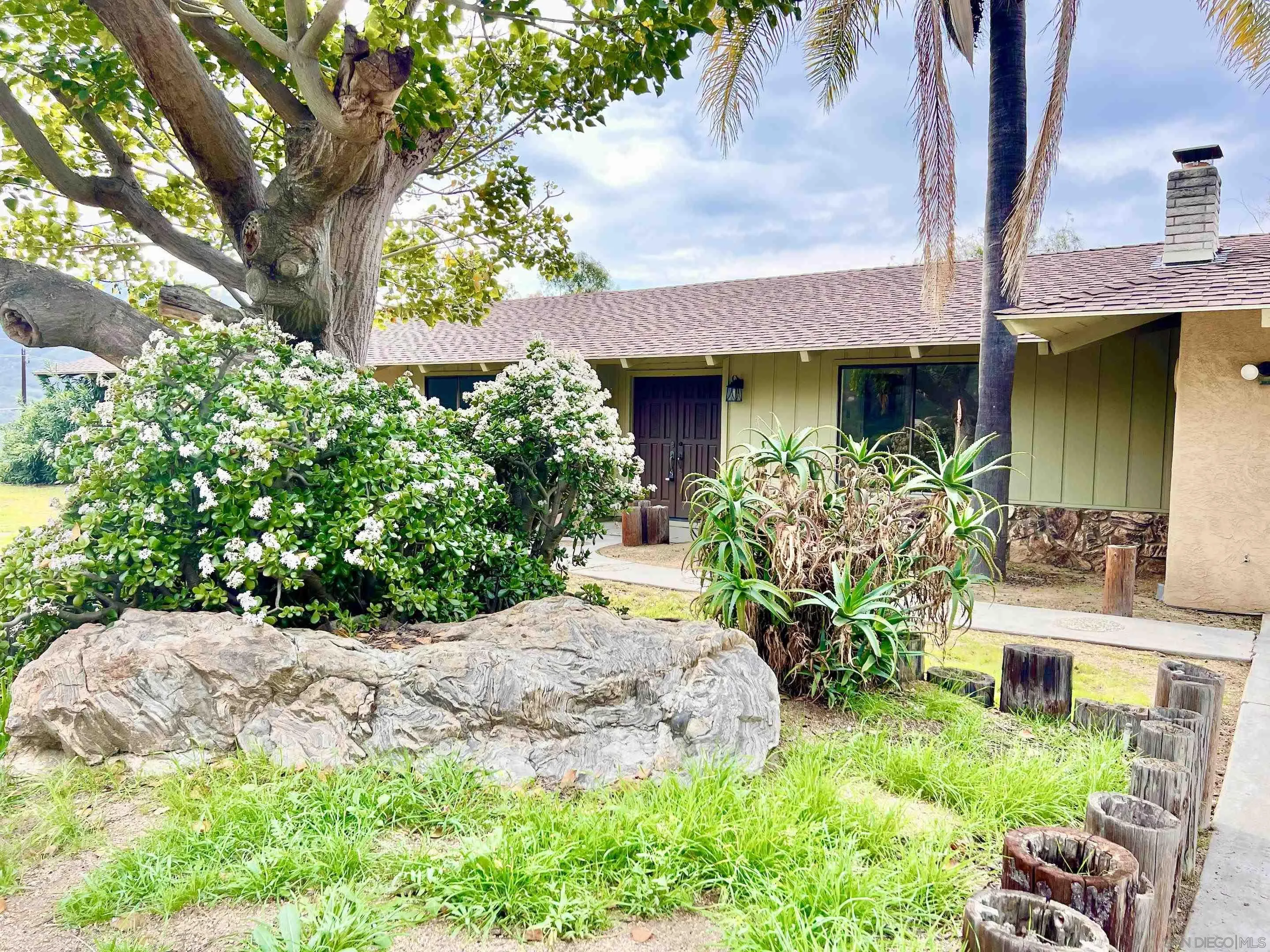 10361 Old Castle Rd, Valley Center, CA 92082