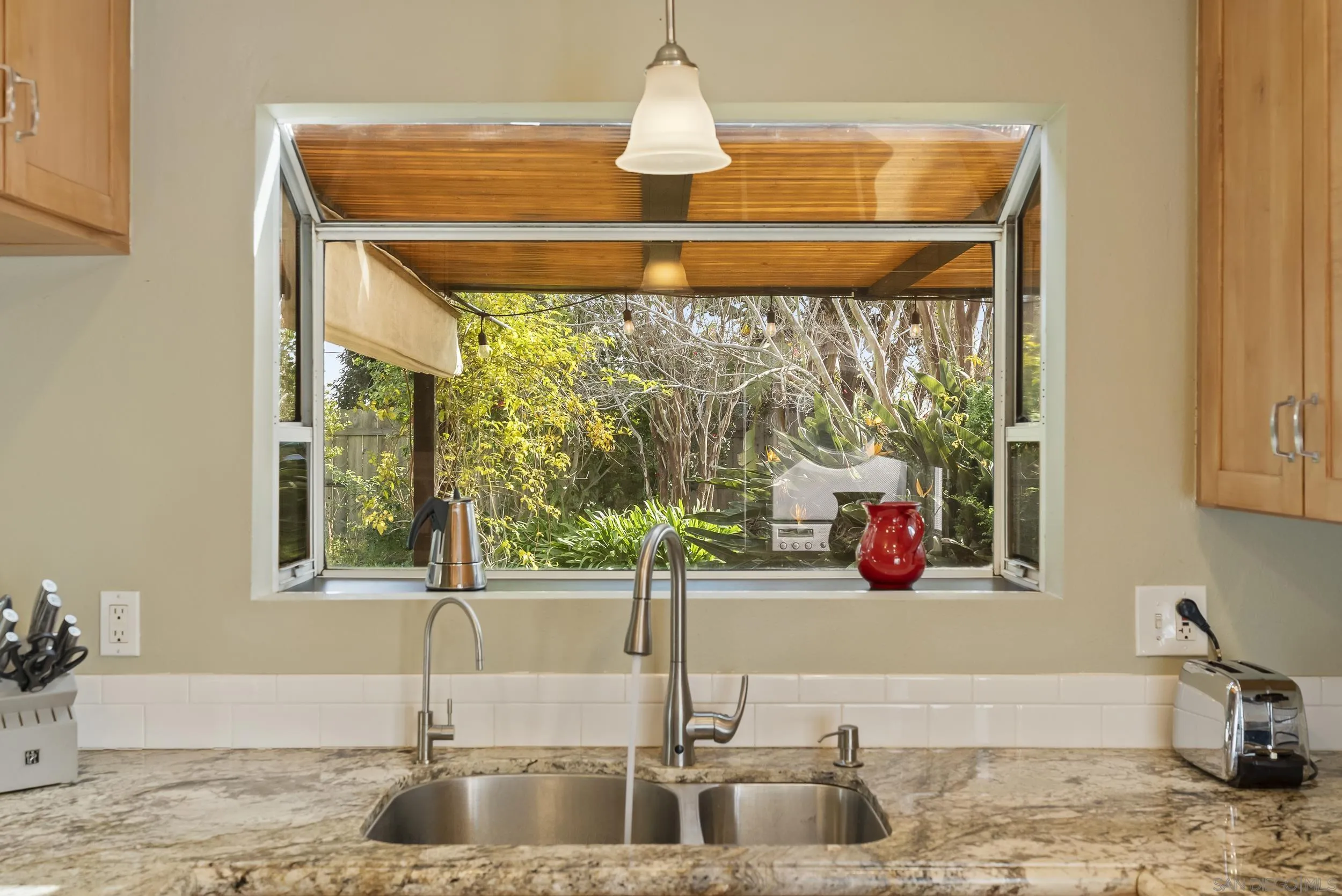 https://cdn.realtyfeed.com/cdn/127/260002013/1356c23620153688373f0f94c8789e70.webp