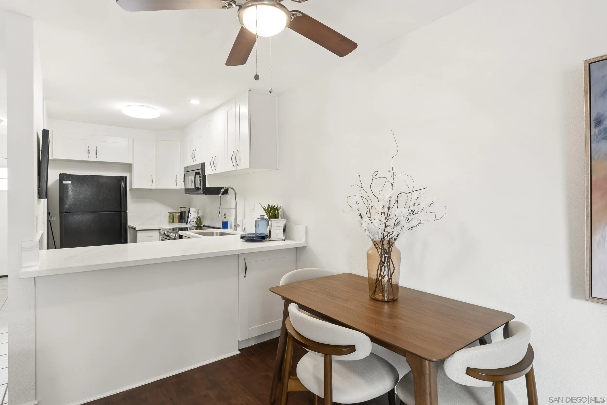 Photo #8: 260002019 Listing: Photo #8