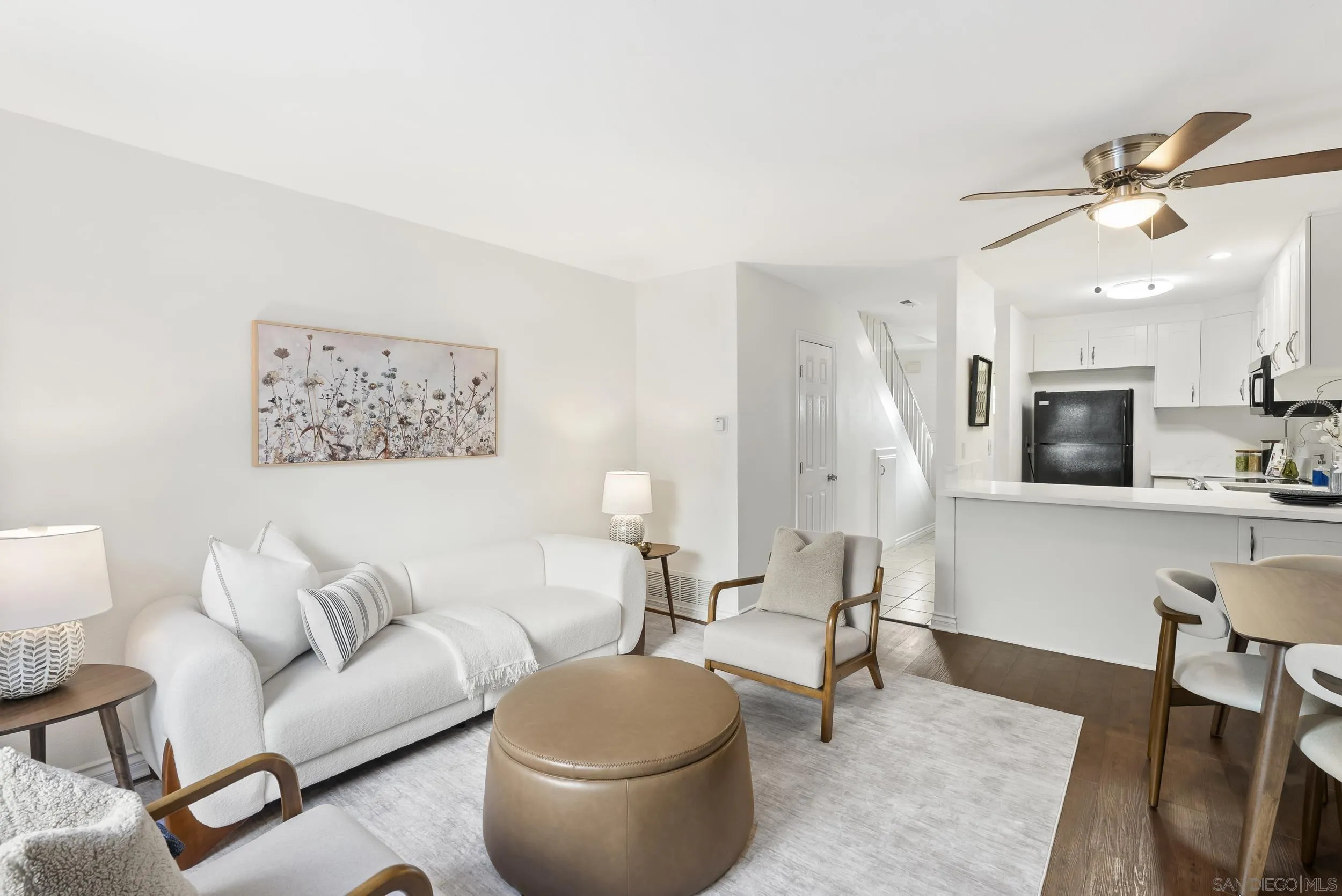 Photo #2: 260002019 Listing: Photo #2