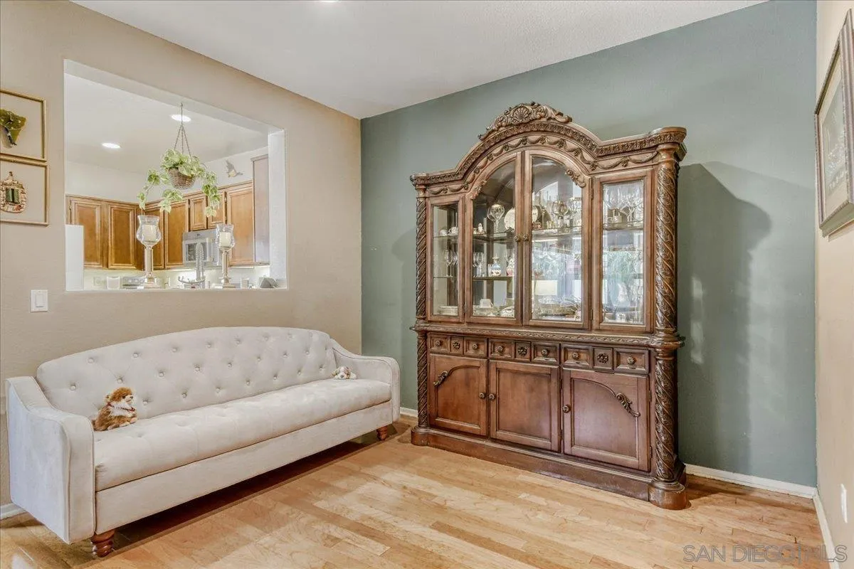 Photo #7: 260002020 Listing: Photo #7