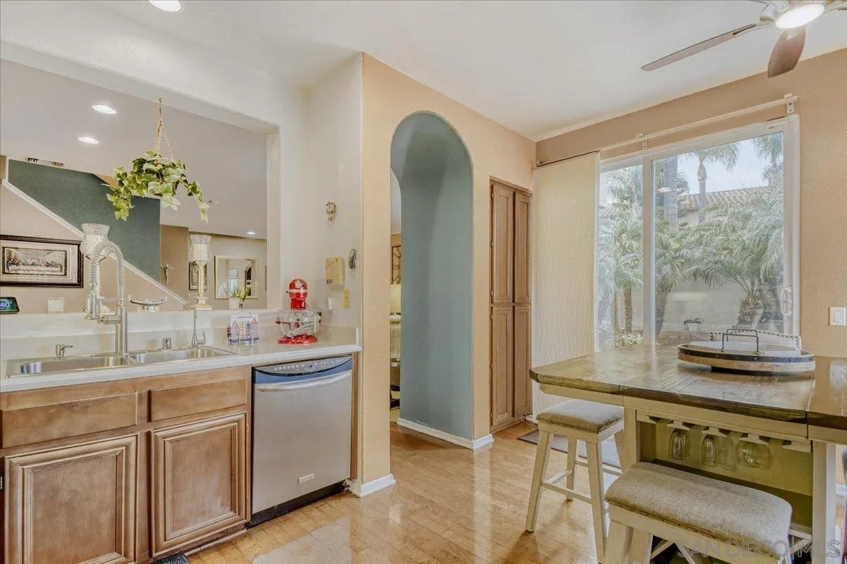 Photo #9: 260002020 Listing: Photo #9