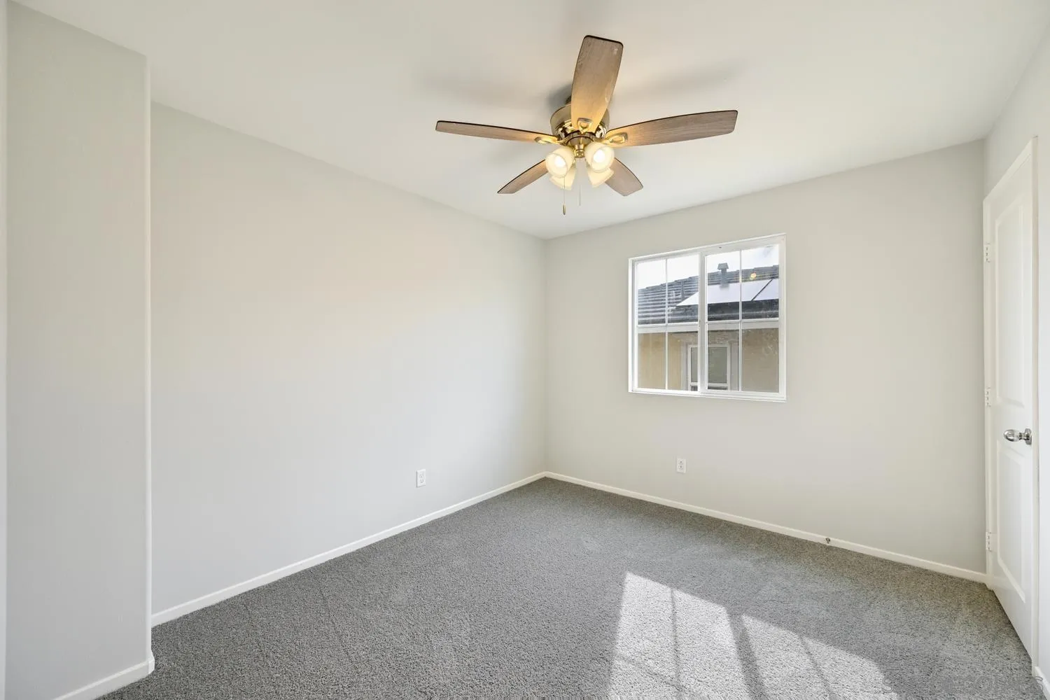 https://cdn.realtyfeed.com/cdn/127/260002023/b14edc5647de9cc154de639a5b51ad41.webp