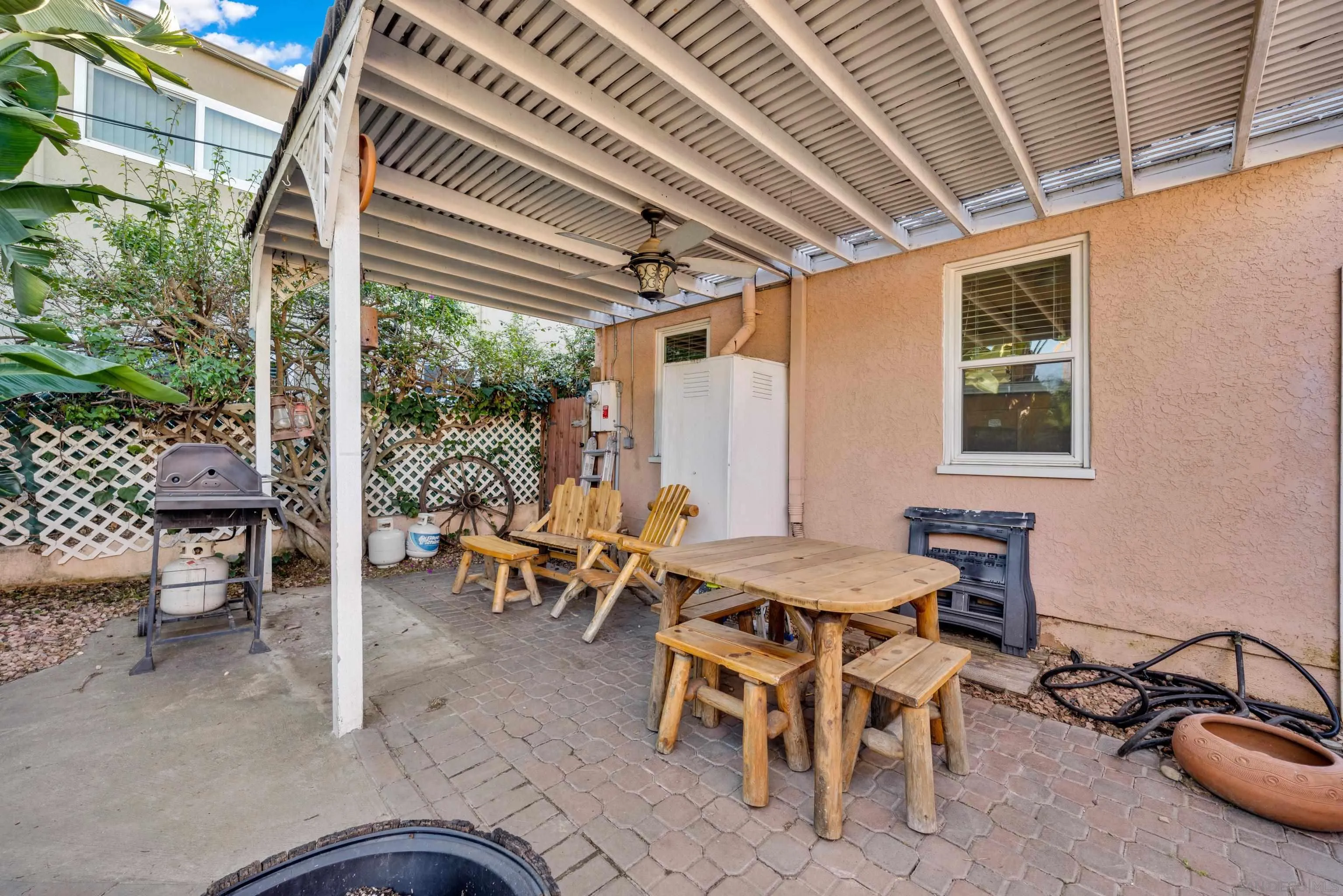 https://cdn.realtyfeed.com/cdn/127/260002025/2be4fed878a3d639e26e3387e47084f5.webp