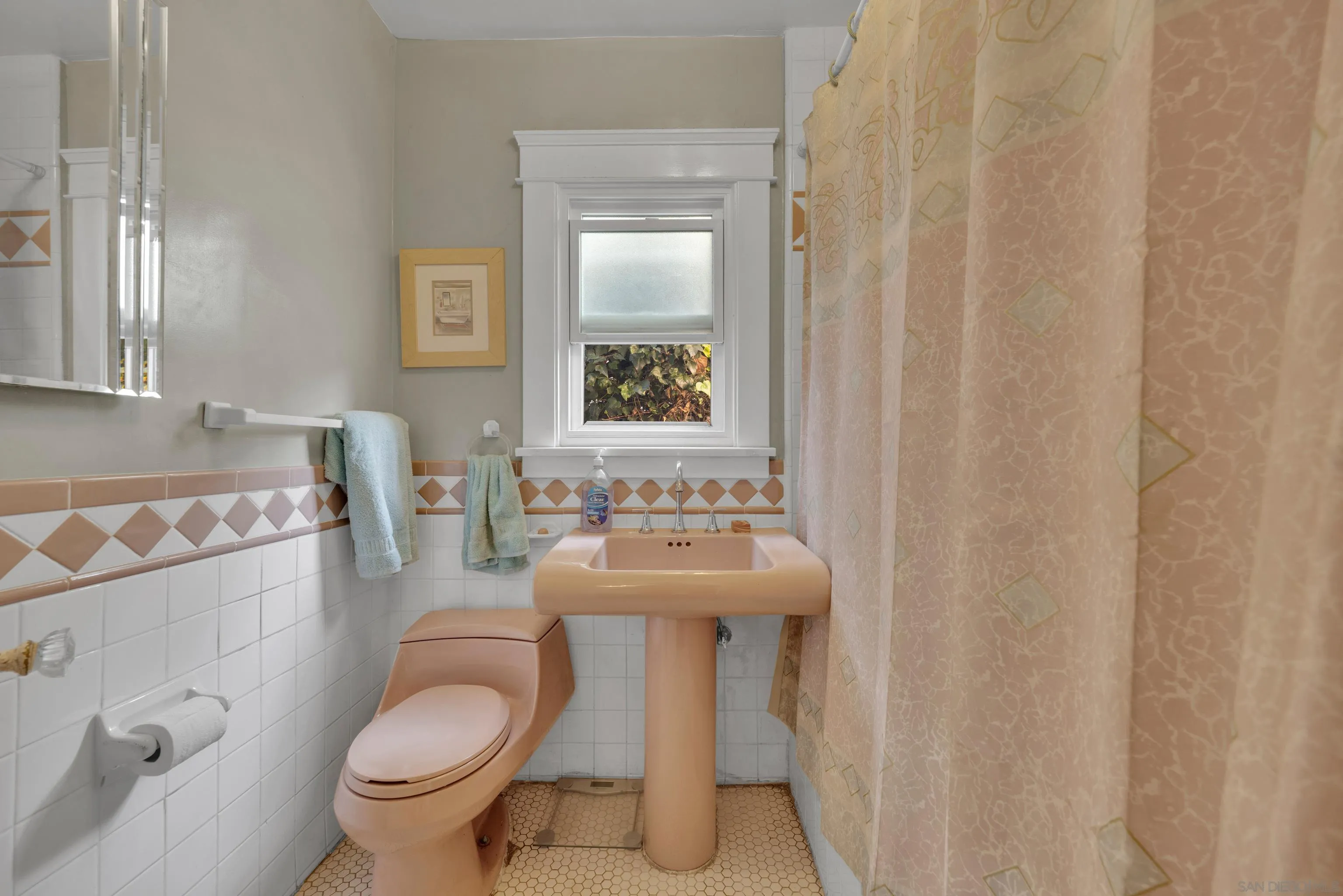 https://cdn.realtyfeed.com/cdn/127/260002025/4964cd5e25b0a7c9650002005eb6264a.webp