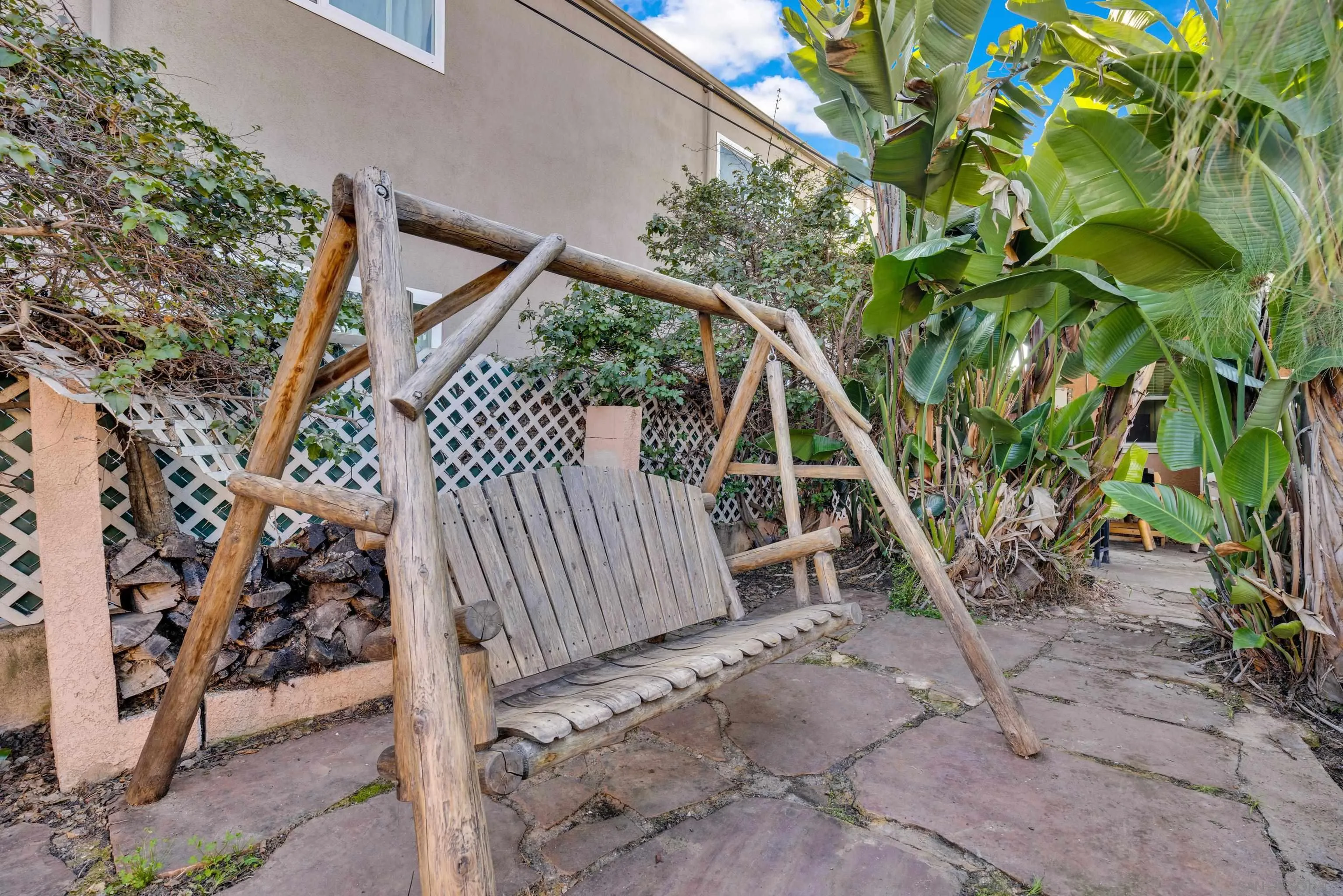 https://cdn.realtyfeed.com/cdn/127/260002025/64c60adb5fa696276bffc2a65b2a9521.webp