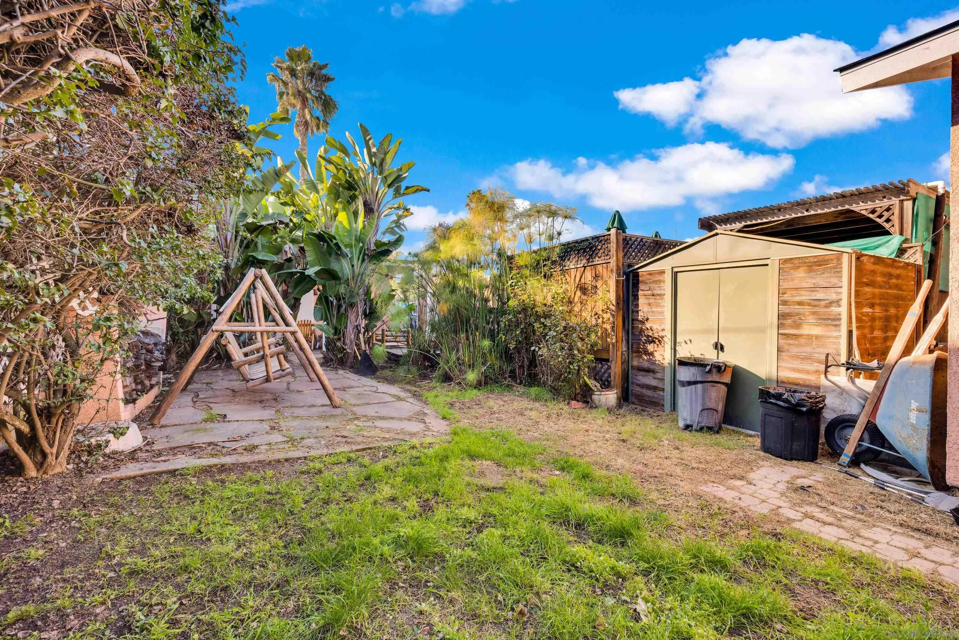 https://cdn.realtyfeed.com/cdn/127/260002025/8945289797a73f1cc73072e5604d99f5.webp