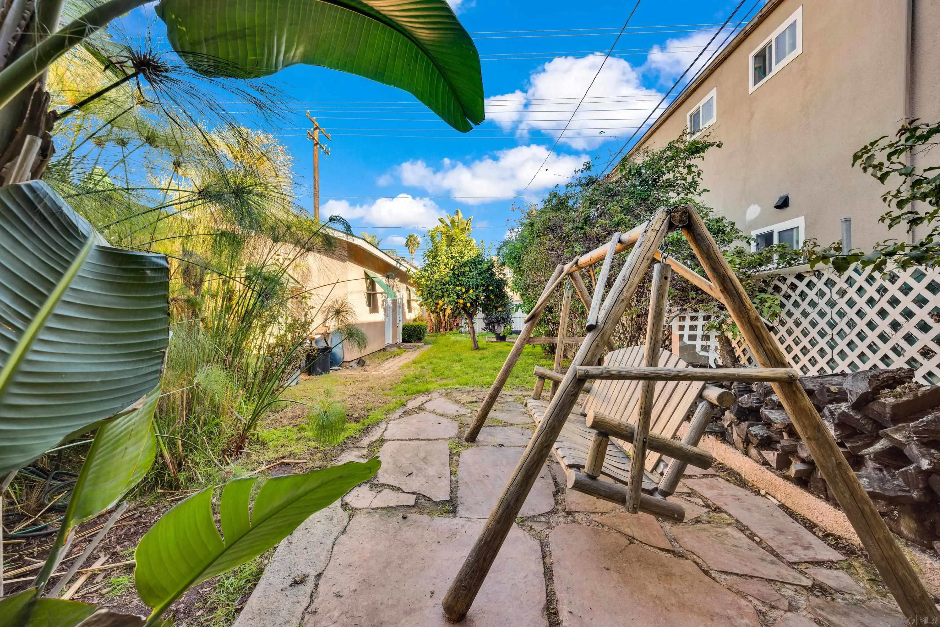 https://cdn.realtyfeed.com/cdn/127/260002025/8f0b1120ab0c531aa53689b0f9c1f10f.webp