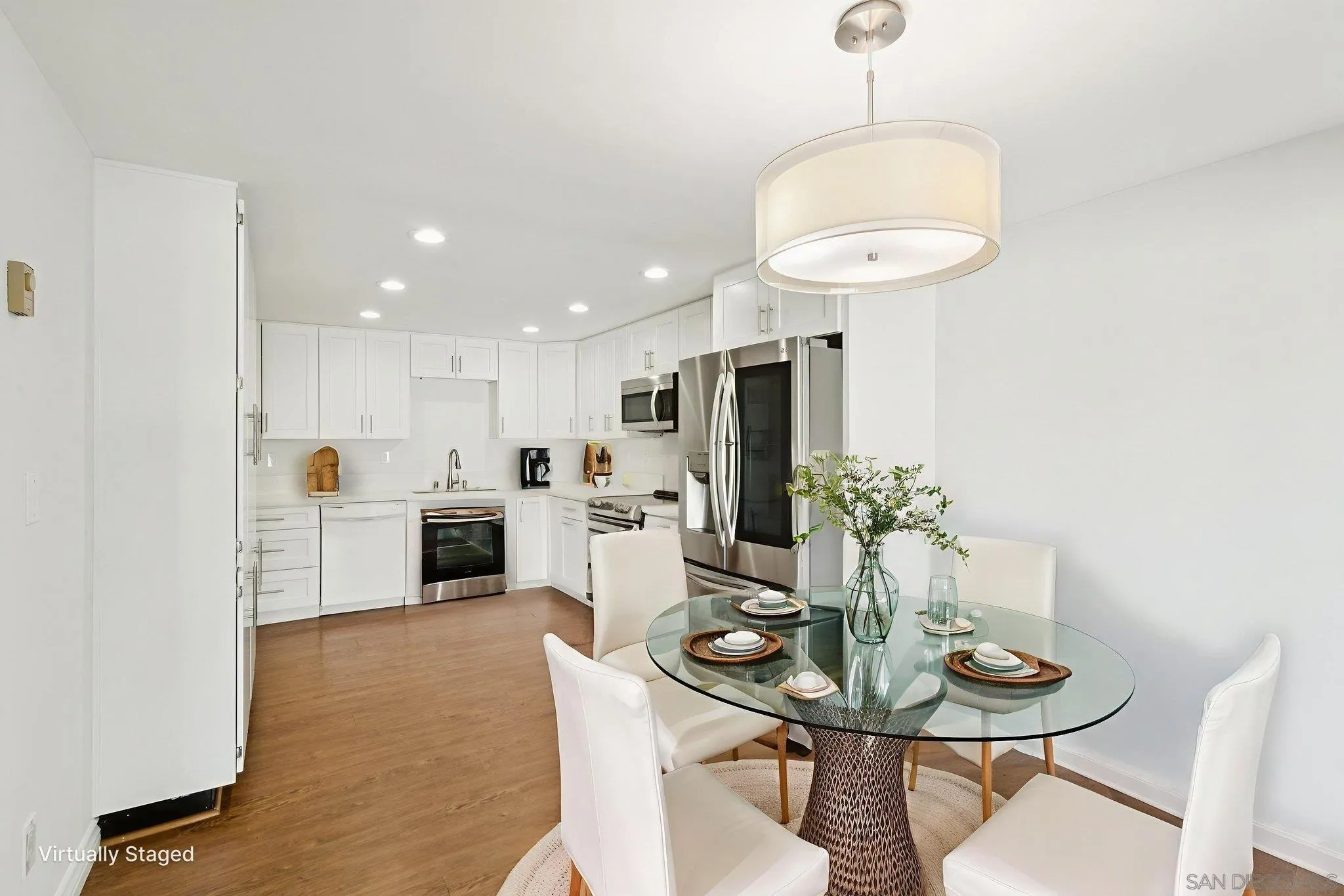 Photo #2: 260002028 Listing: Photo #2