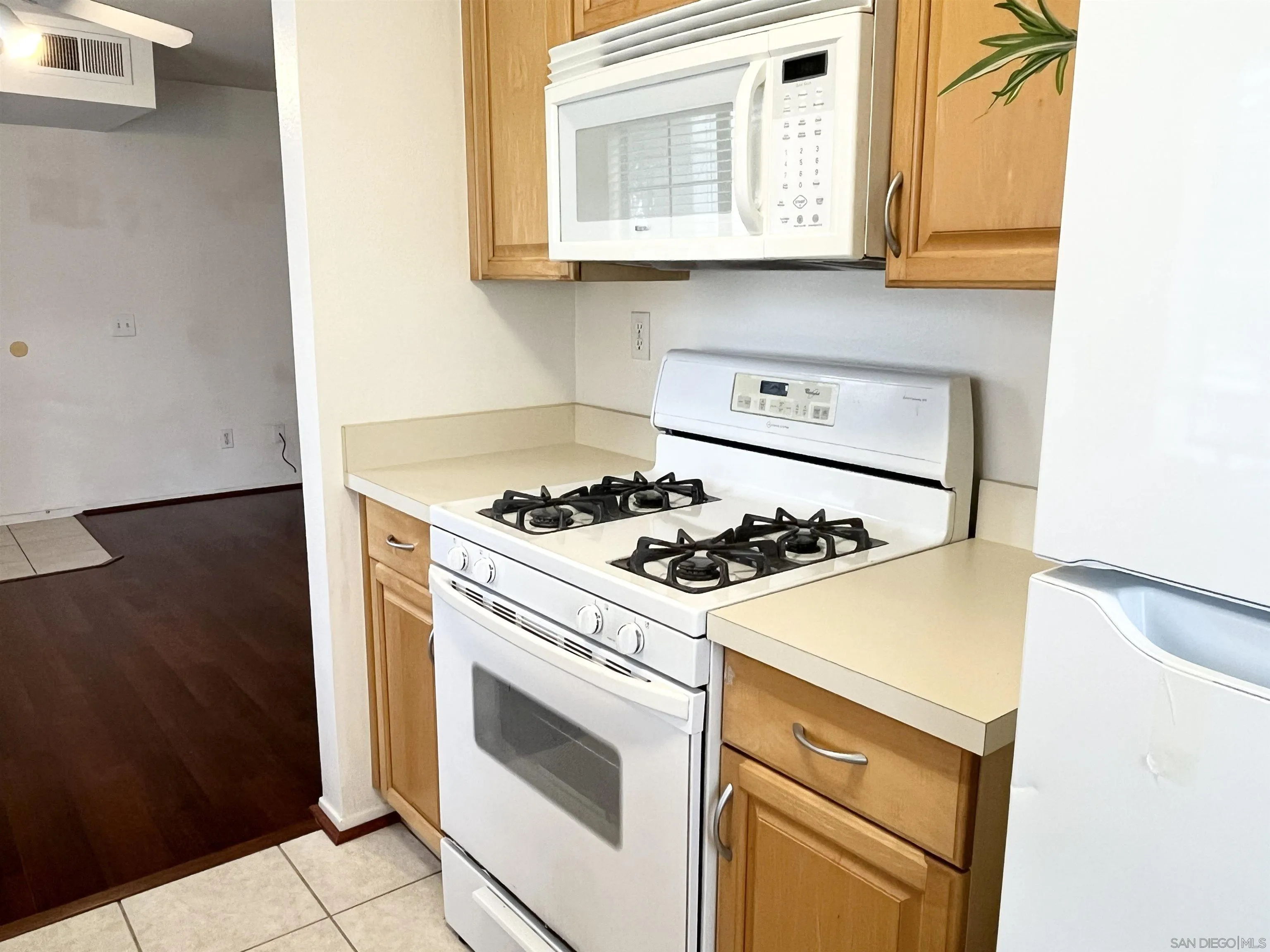 https://cdn.realtyfeed.com/cdn/127/260002030/0aadda119e6b5c9af7c05341b3098caf.webp