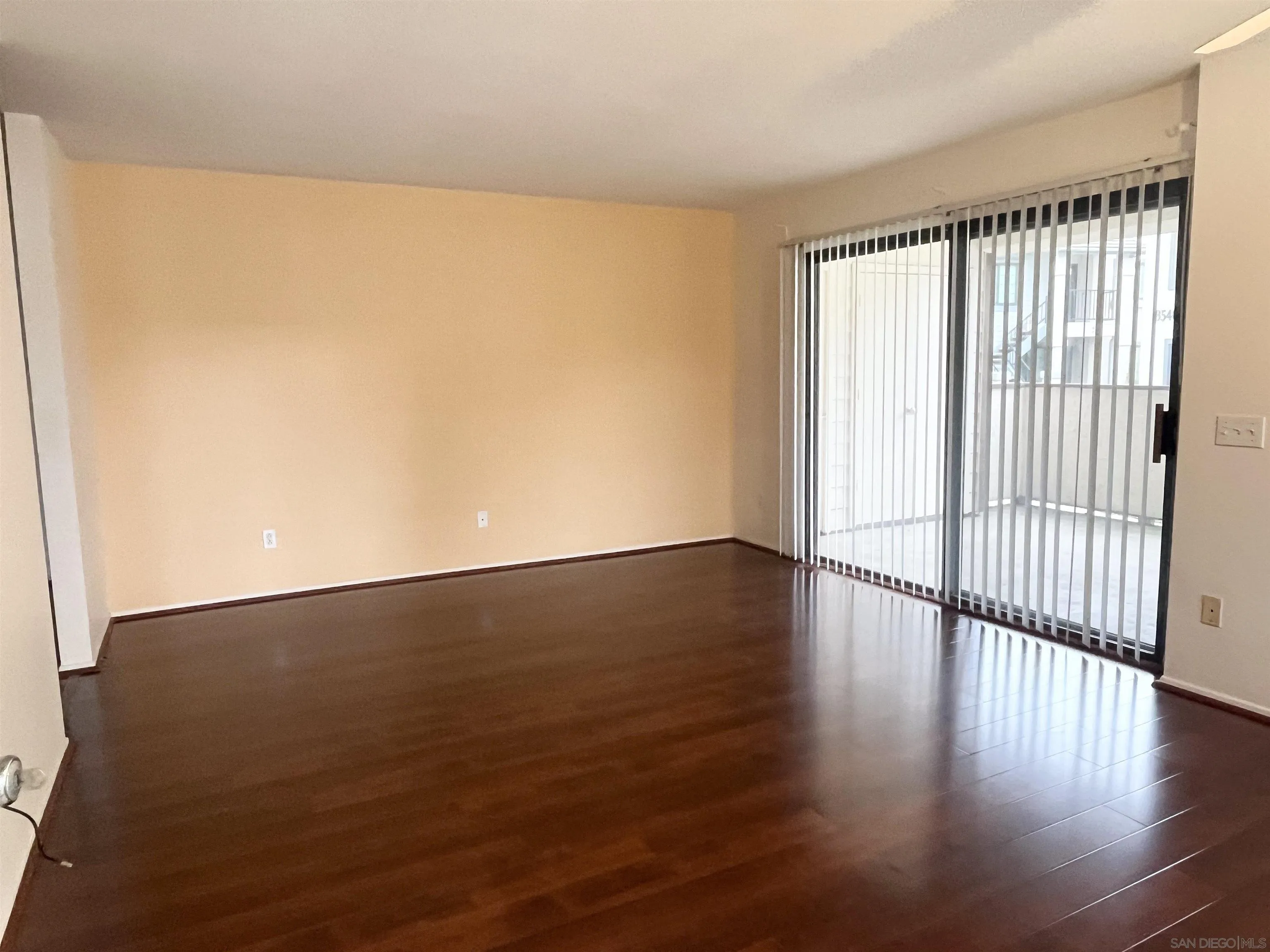 https://cdn.realtyfeed.com/cdn/127/260002030/f2888abf32a1c8e2f9c2099f383f24d3.webp