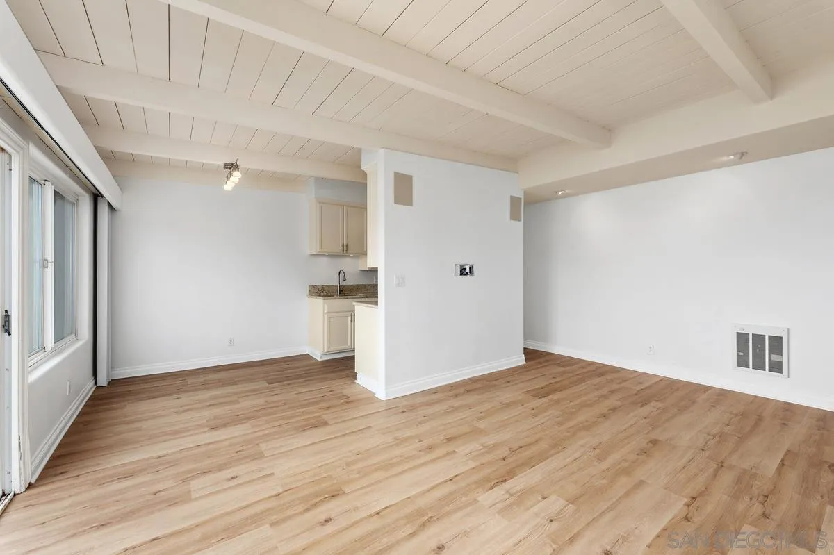 Photo #10: 260002033 Listing: Photo #10