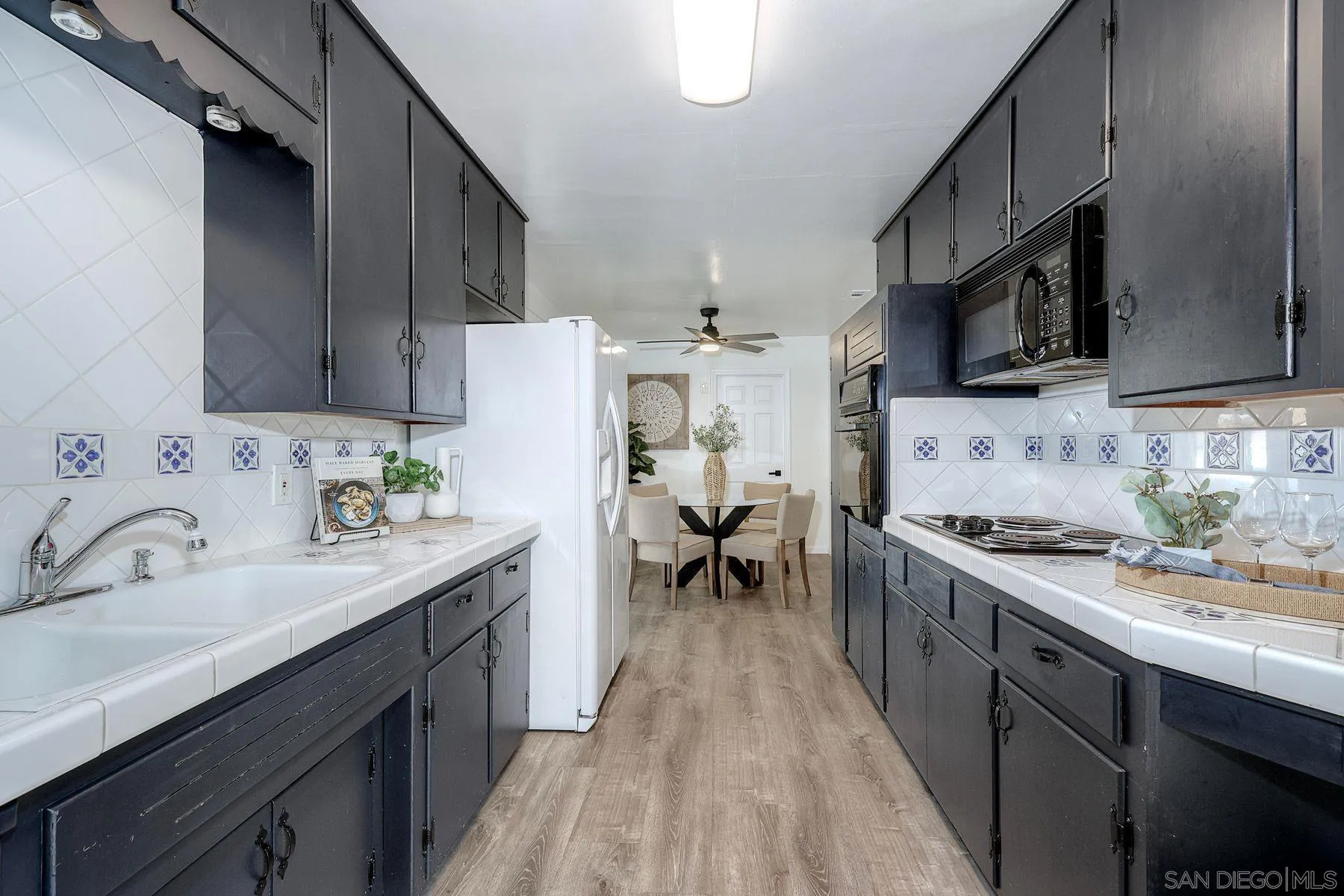 https://cdn.realtyfeed.com/cdn/127/260002035/0021b3cfc3c4ac3305ad1446462072be.webp