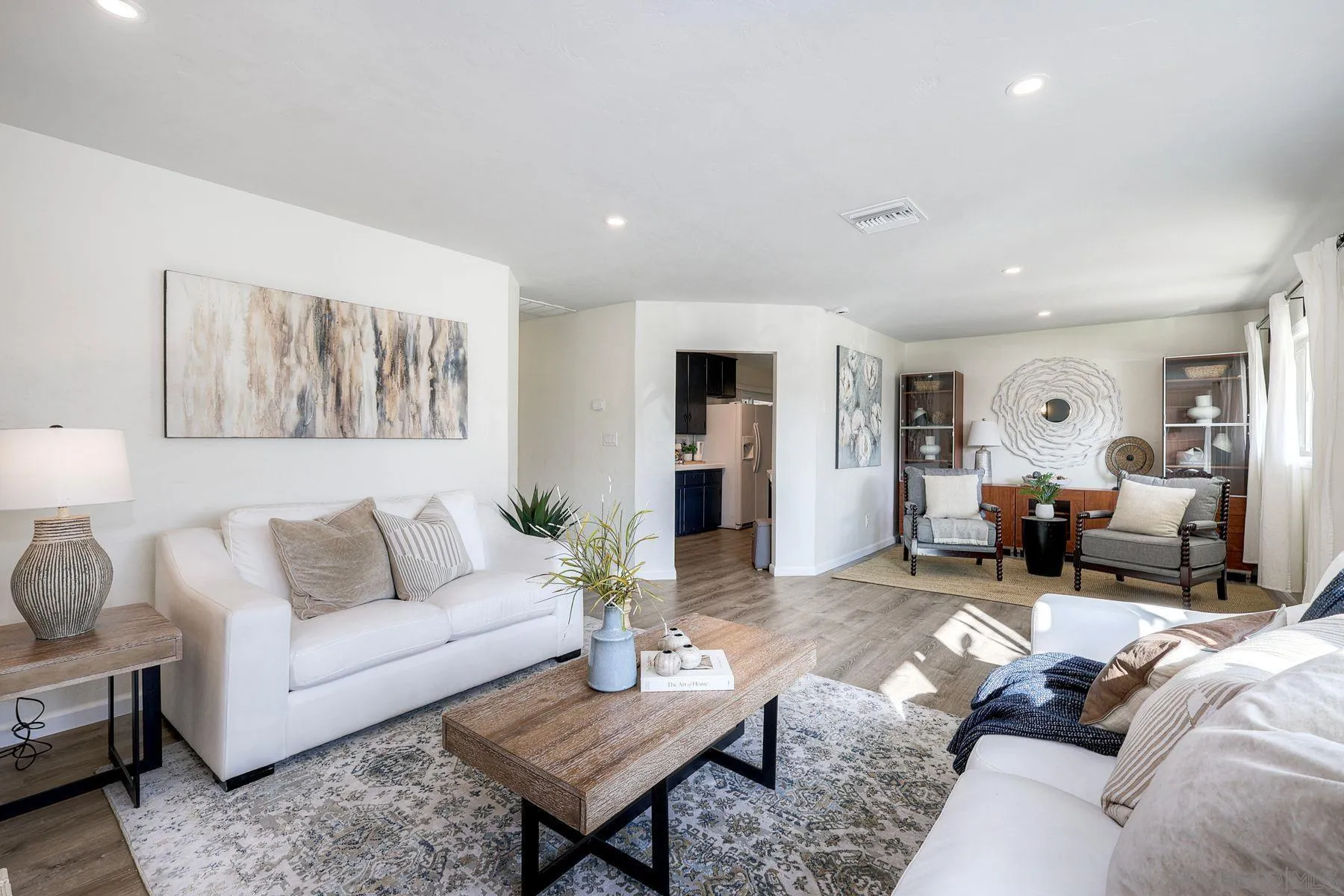 https://cdn.realtyfeed.com/cdn/127/260002035/2f718789ba1120fb4568c010cfdb6882.webp
