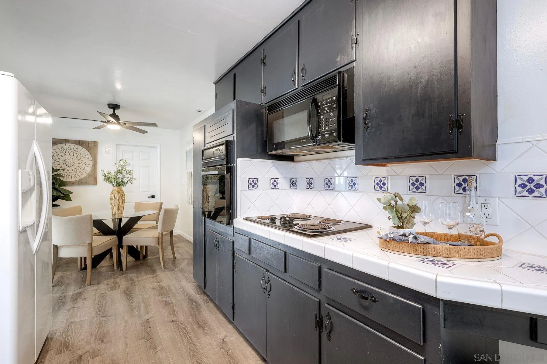 https://cdn.realtyfeed.com/cdn/127/260002035/6c544742886b739f07860f16e63fe6ee.webp
