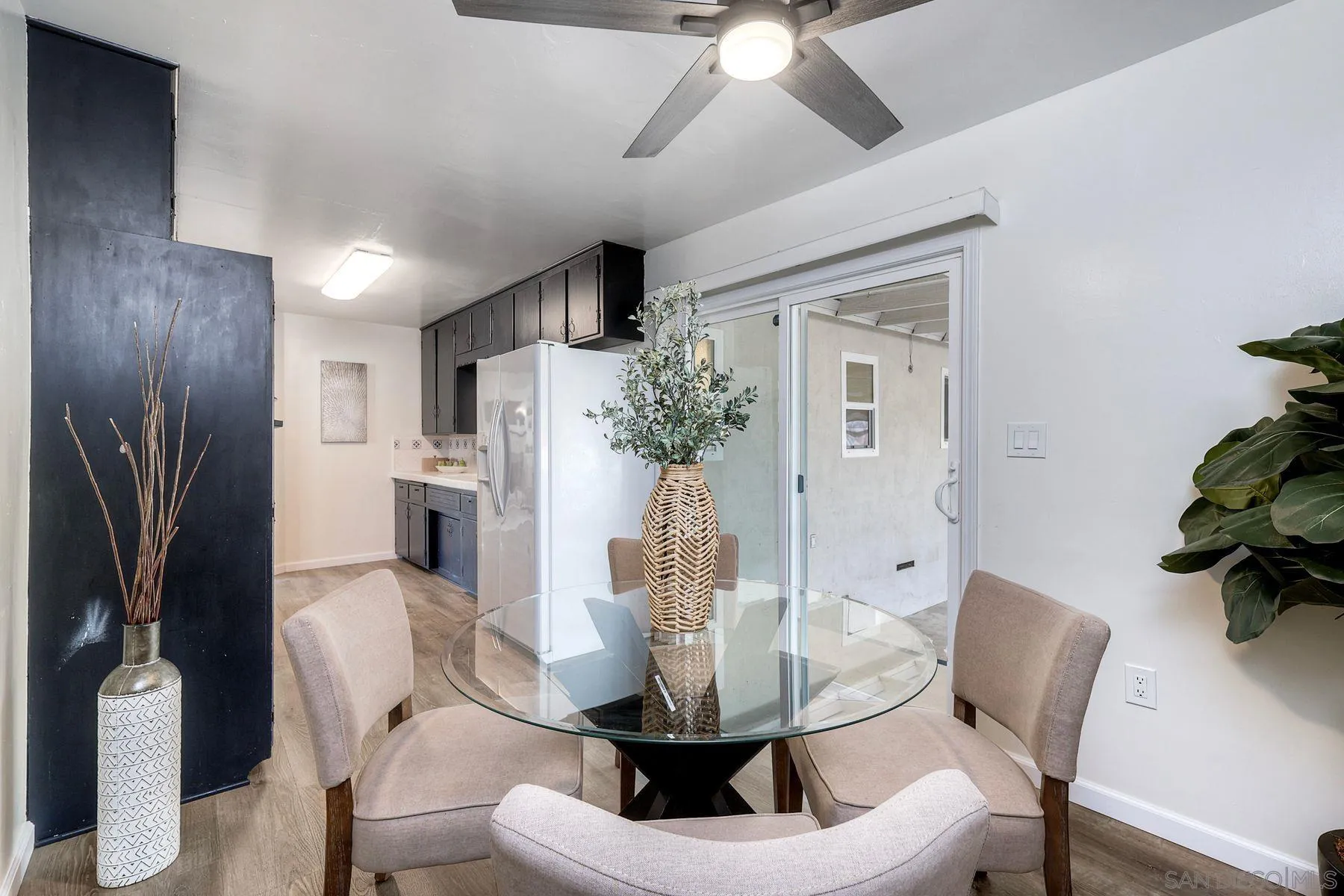 https://cdn.realtyfeed.com/cdn/127/260002035/bf186f6e9d0c4c305b7c975ef9c1b08f.webp