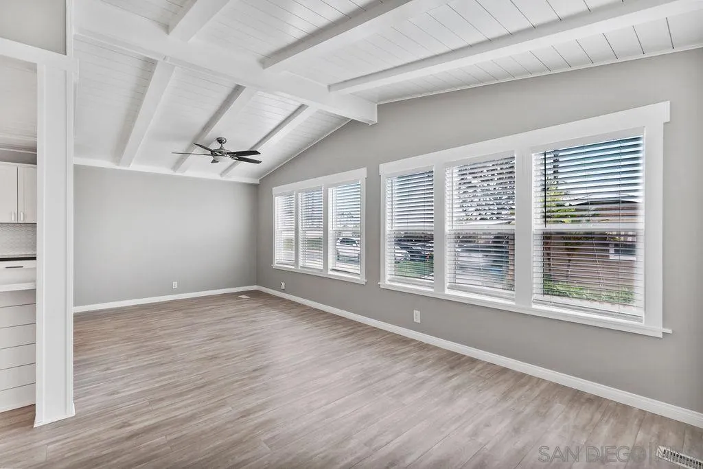 https://cdn.realtyfeed.com/cdn/127/260002036/31b2c186e6d0e81af41829bfa071937b.webp