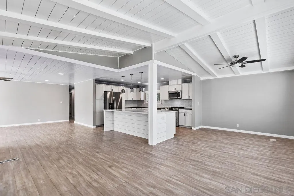 https://cdn.realtyfeed.com/cdn/127/260002036/7a71dddb92ad537186b5d848b93c5133.webp