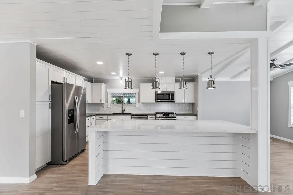 https://cdn.realtyfeed.com/cdn/127/260002036/c54cdf3d47cfdbb75e0cc549392e3816.webp