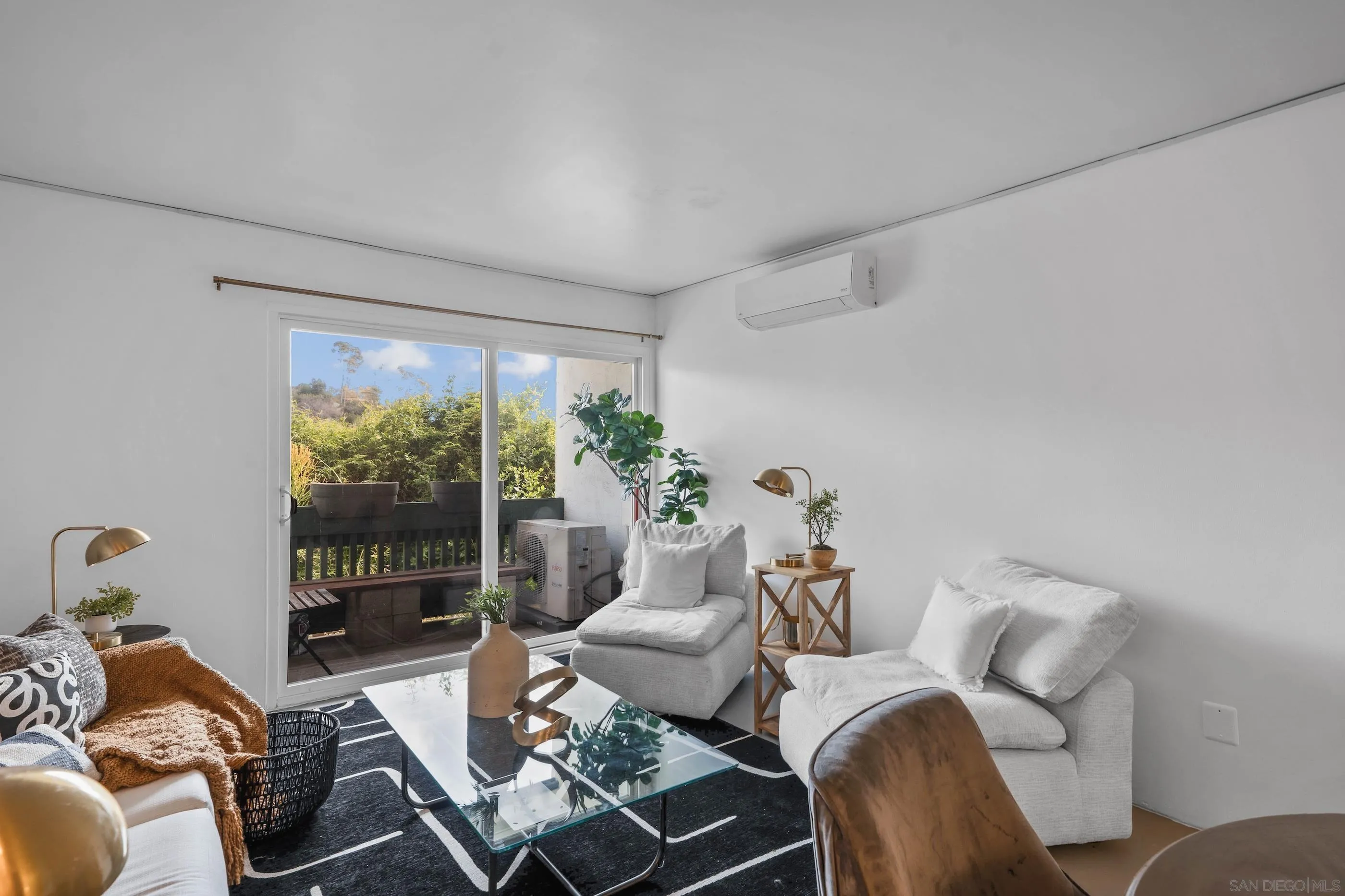 https://cdn.realtyfeed.com/cdn/127/260002038/9076a9437da1e8acfeb15a44e65c0baa.webp