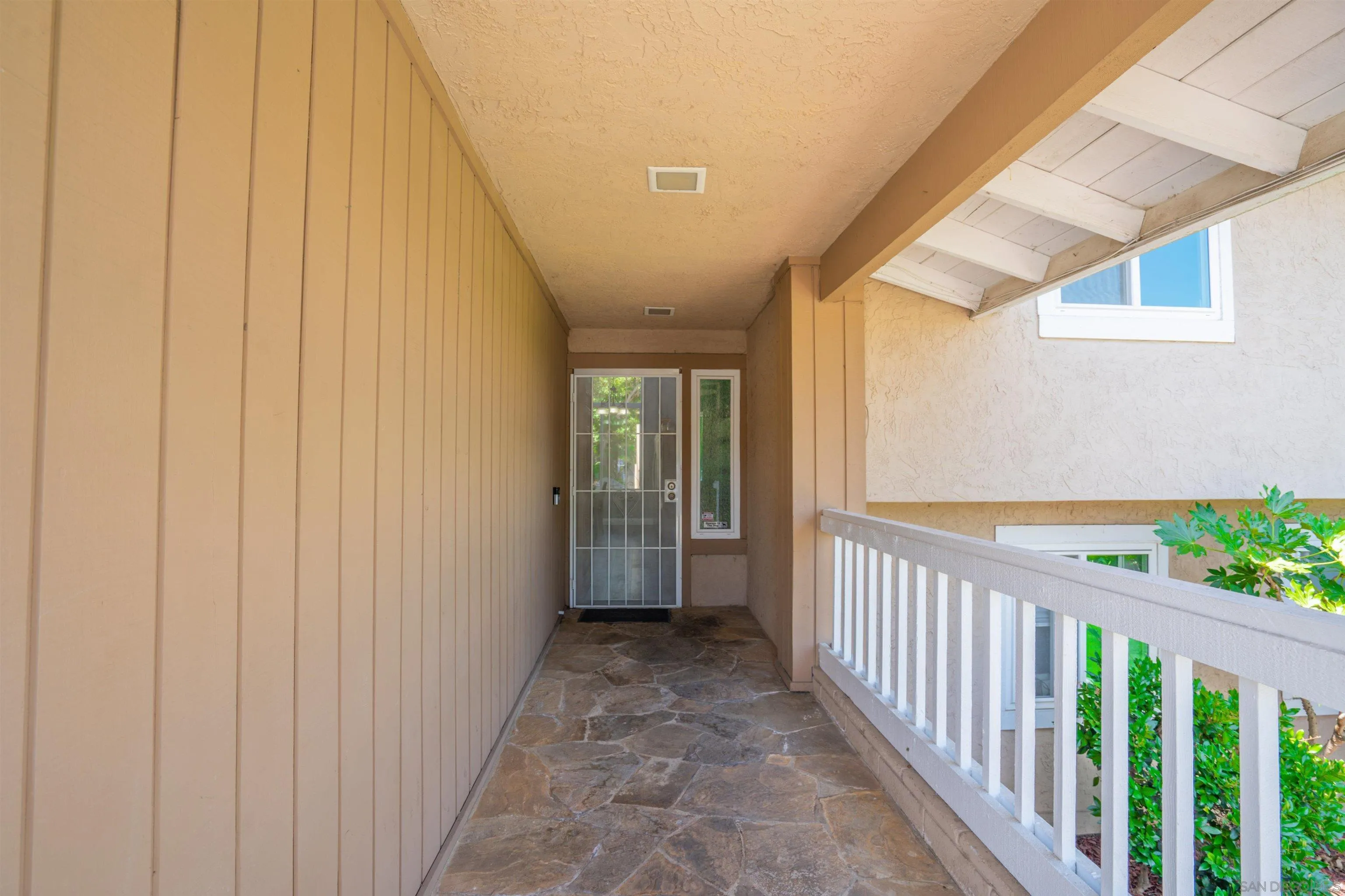 https://cdn.realtyfeed.com/cdn/127/260002041/6a72de05a92b64c60a87da49825158f1.webp