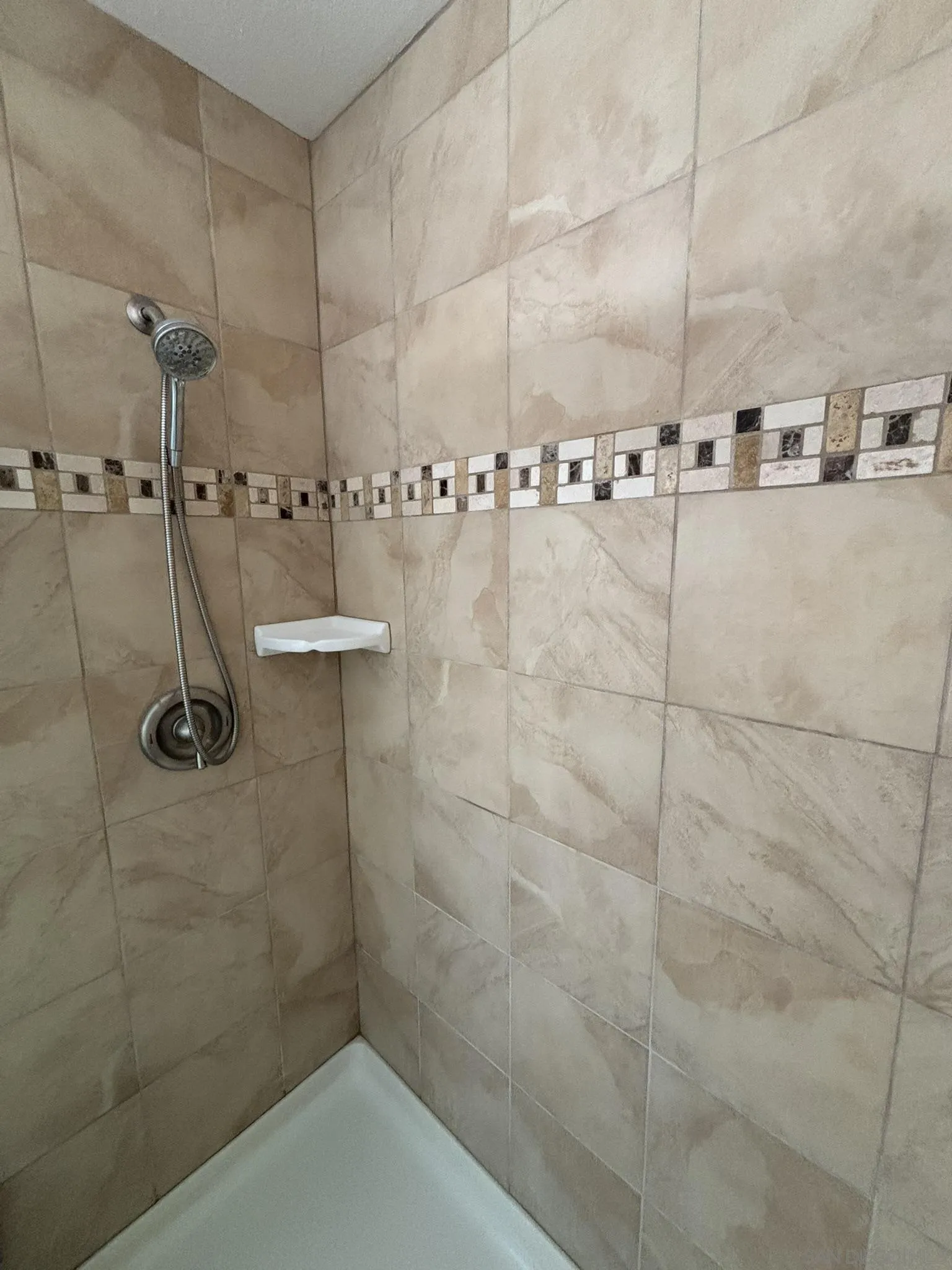 Photo #16: 260002047 Listing: Photo #16