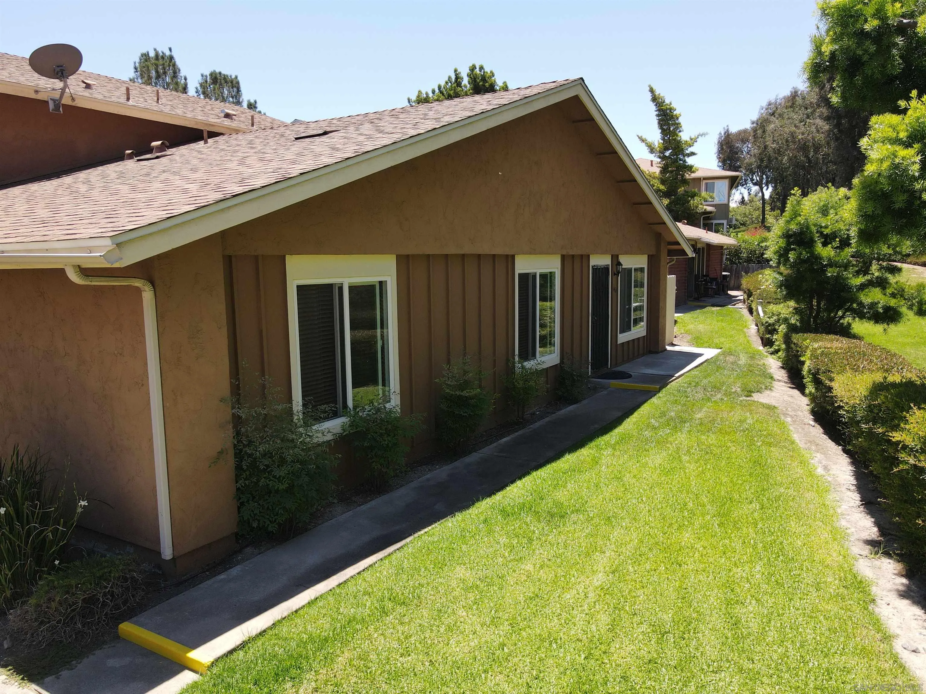 Photo #2: 260002047 Listing: Photo #2