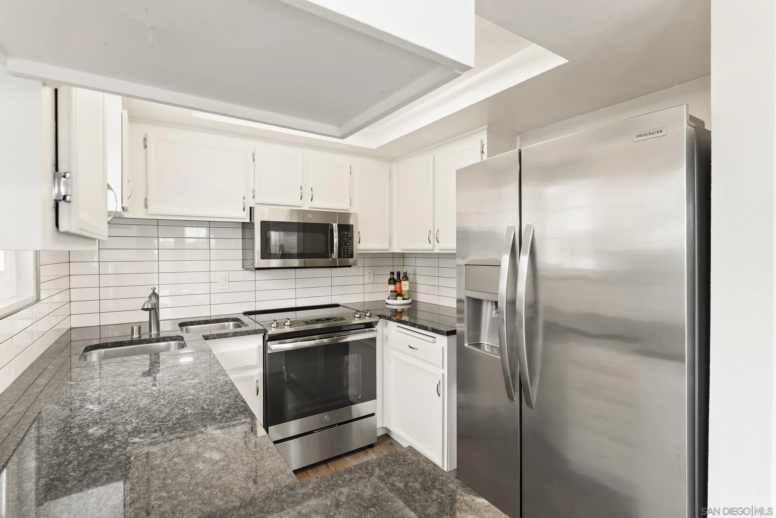 https://cdn.realtyfeed.com/cdn/127/260002050/42f93e4ddc301c0a327c692938780c3a.webp