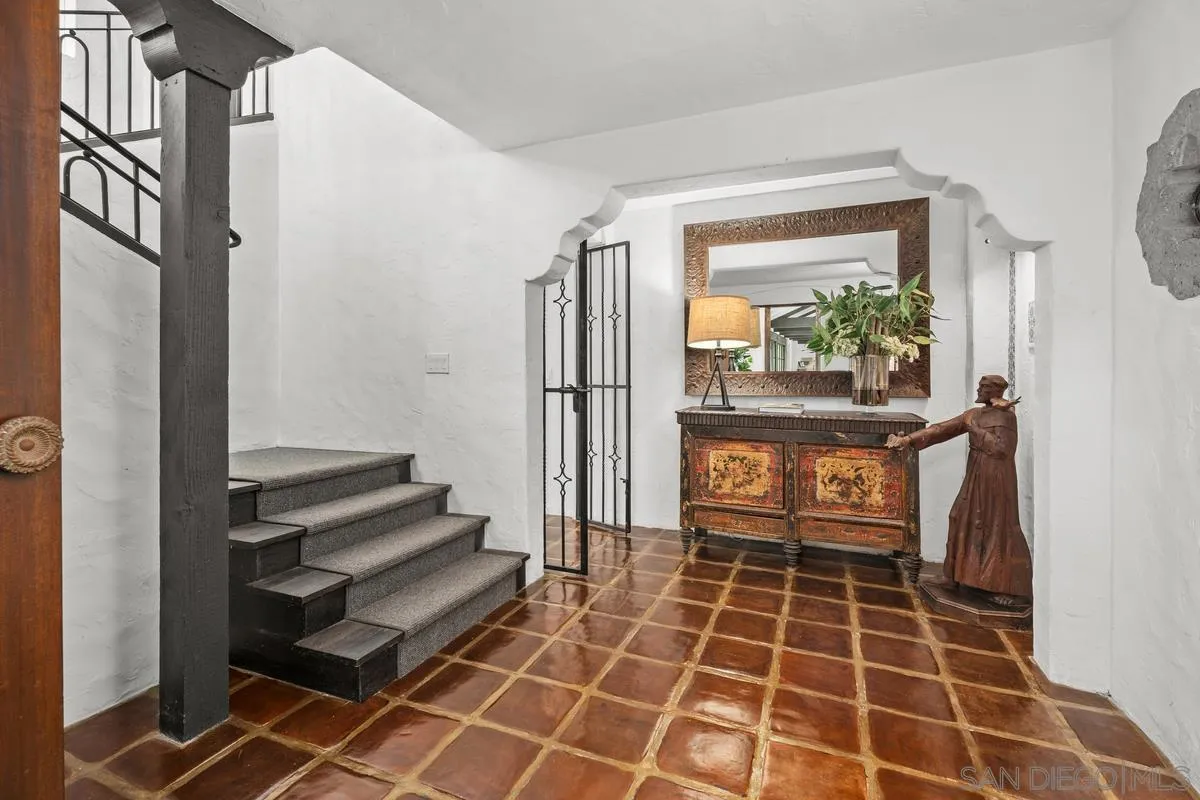 https://cdn.realtyfeed.com/cdn/127/260002051/5511f446e1e6cd8eb718f8b099627c1b.webp