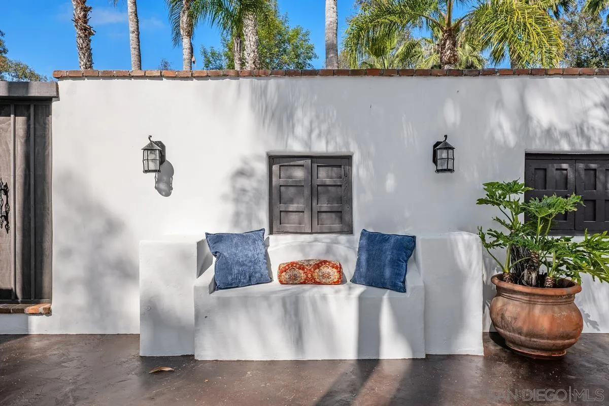 https://cdn.realtyfeed.com/cdn/127/260002051/a44d8999e6e7004a9286eb3e388ced53.webp