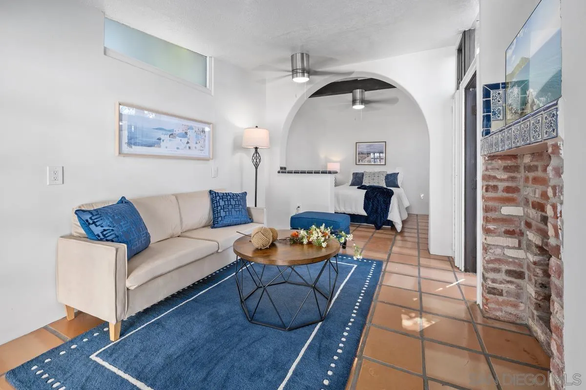 https://cdn.realtyfeed.com/cdn/127/260002051/b9f290d946d3efec5a6ee614448f202e.webp