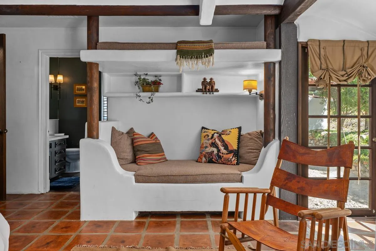 https://cdn.realtyfeed.com/cdn/127/260002051/c4c6243d5dfdc9f0e32819af5153af27.webp