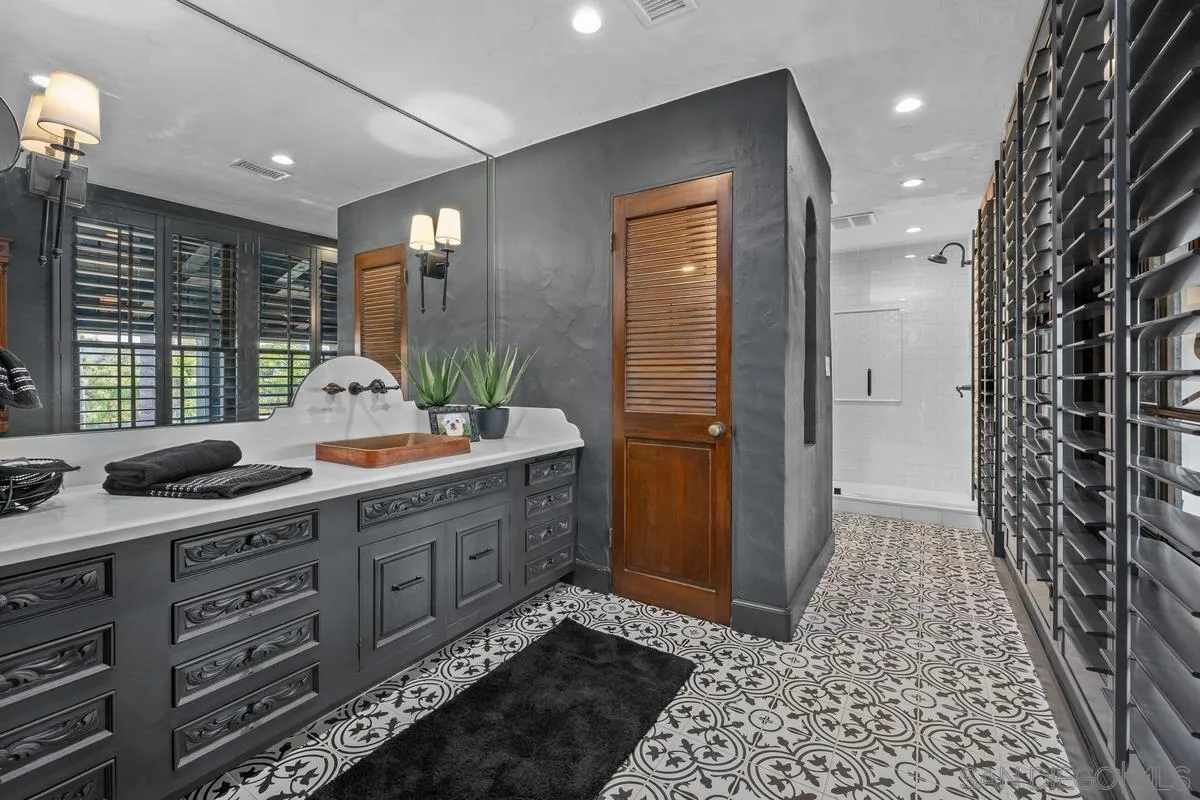 https://cdn.realtyfeed.com/cdn/127/260002051/e931ecccc7fcbc84cf298ed4dd901477.webp