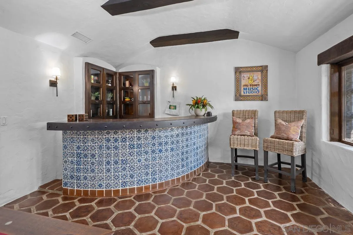 https://cdn.realtyfeed.com/cdn/127/260002051/f961290dd91dfeab0c4344aec1ddf76d.webp