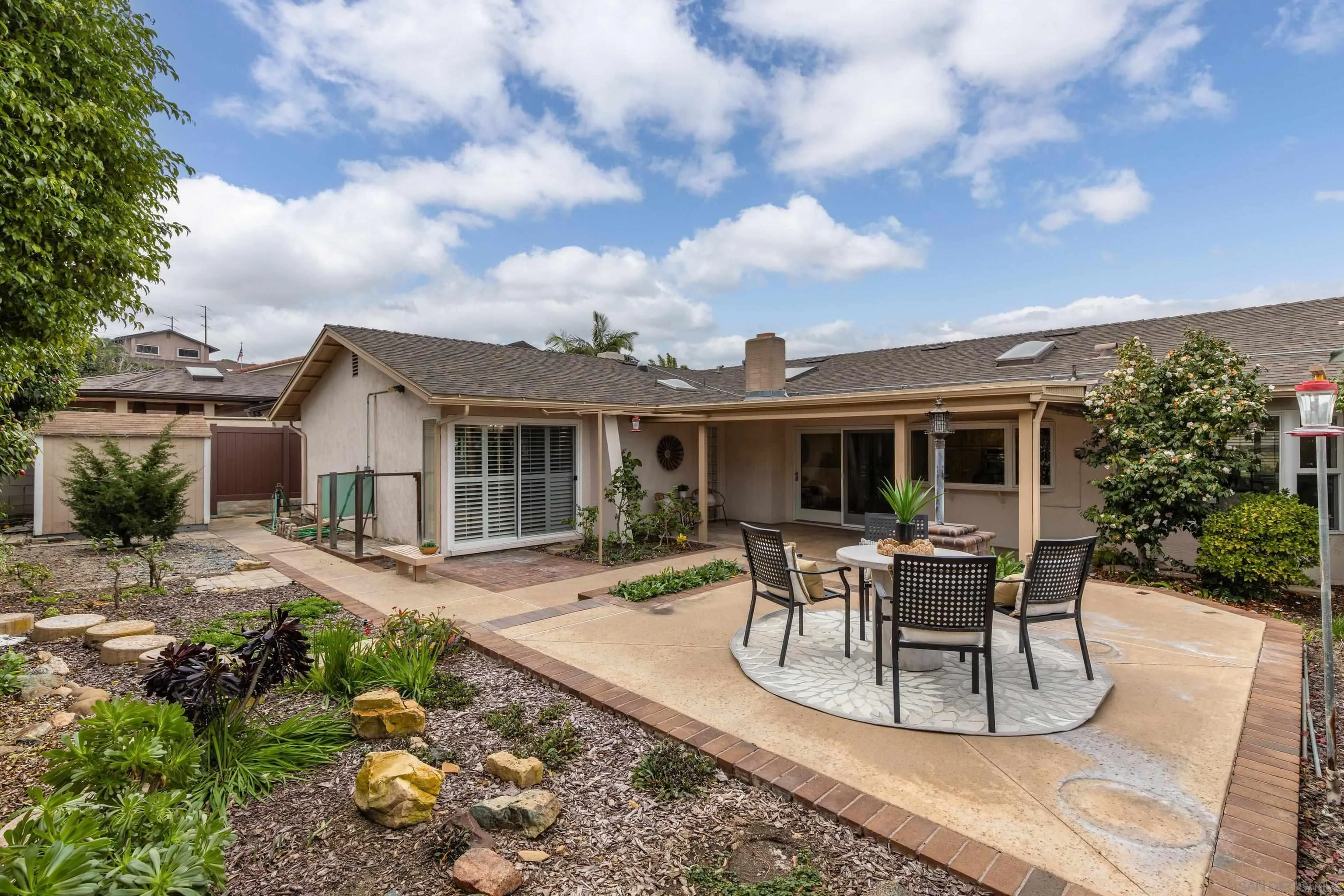 https://cdn.realtyfeed.com/cdn/127/260002059/827b9001254ea0453c26fd6a71a75b2b.webp