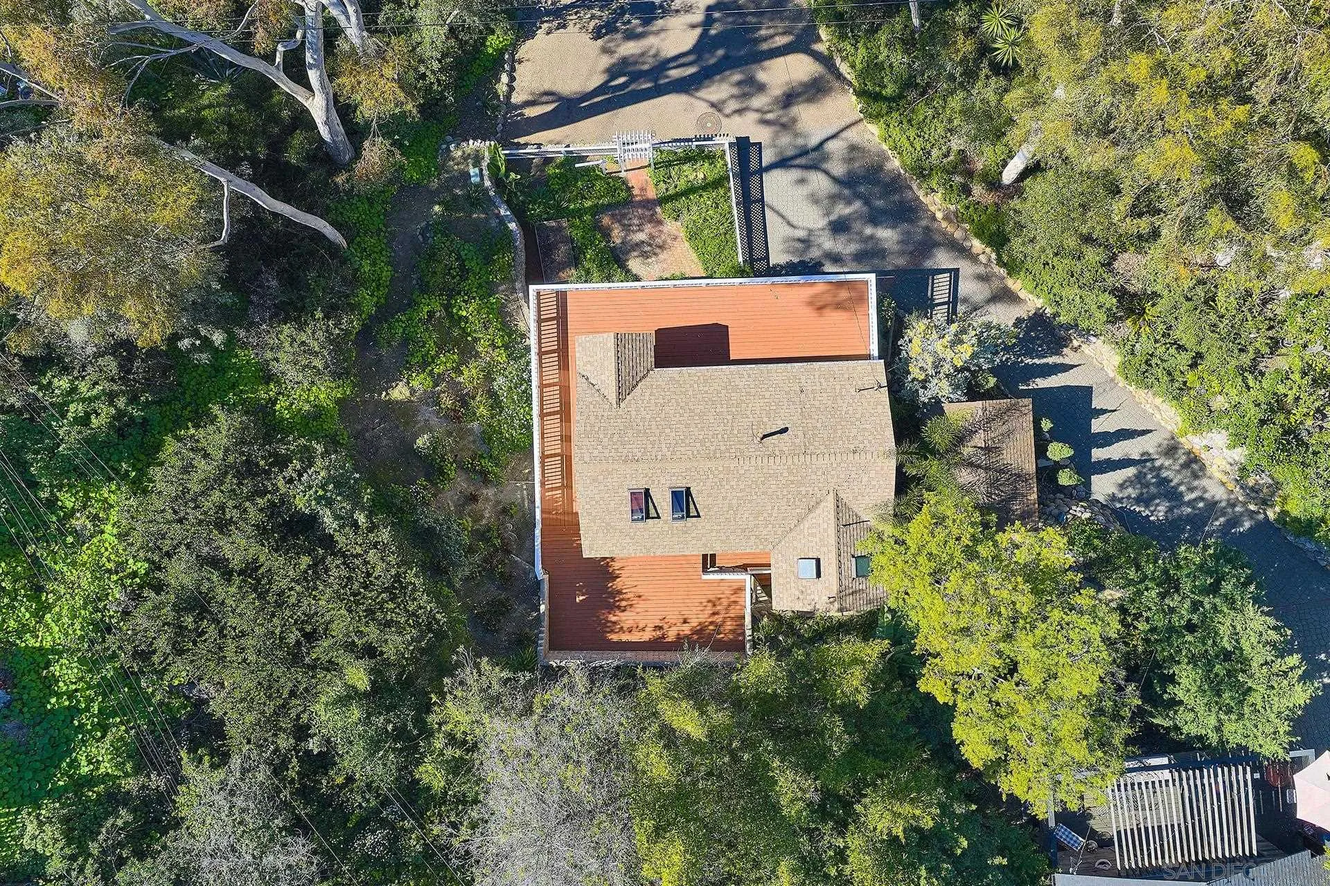 https://cdn.realtyfeed.com/cdn/127/260002062/4b6e1dc249efe787030064ce905a3492.webp