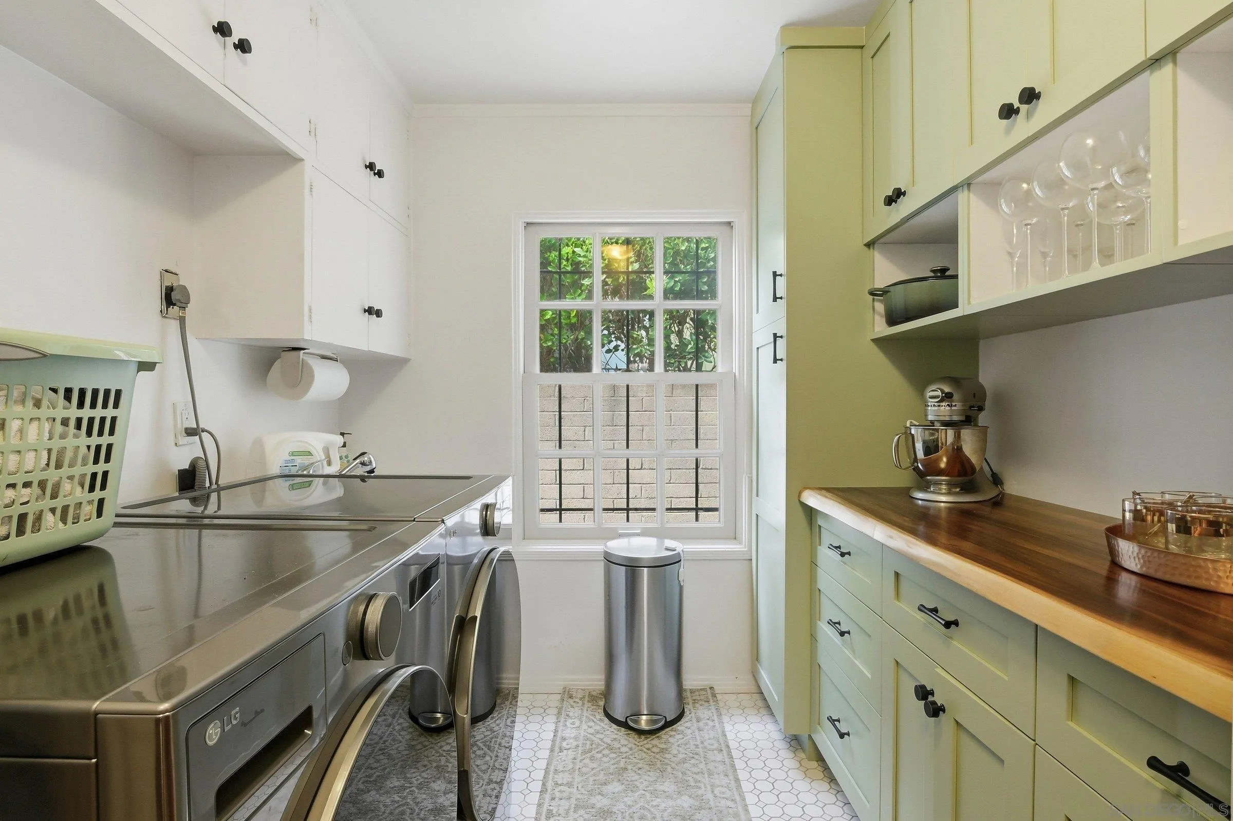 https://cdn.realtyfeed.com/cdn/127/260002064/092a519abe30383efb143c585227aa77.webp