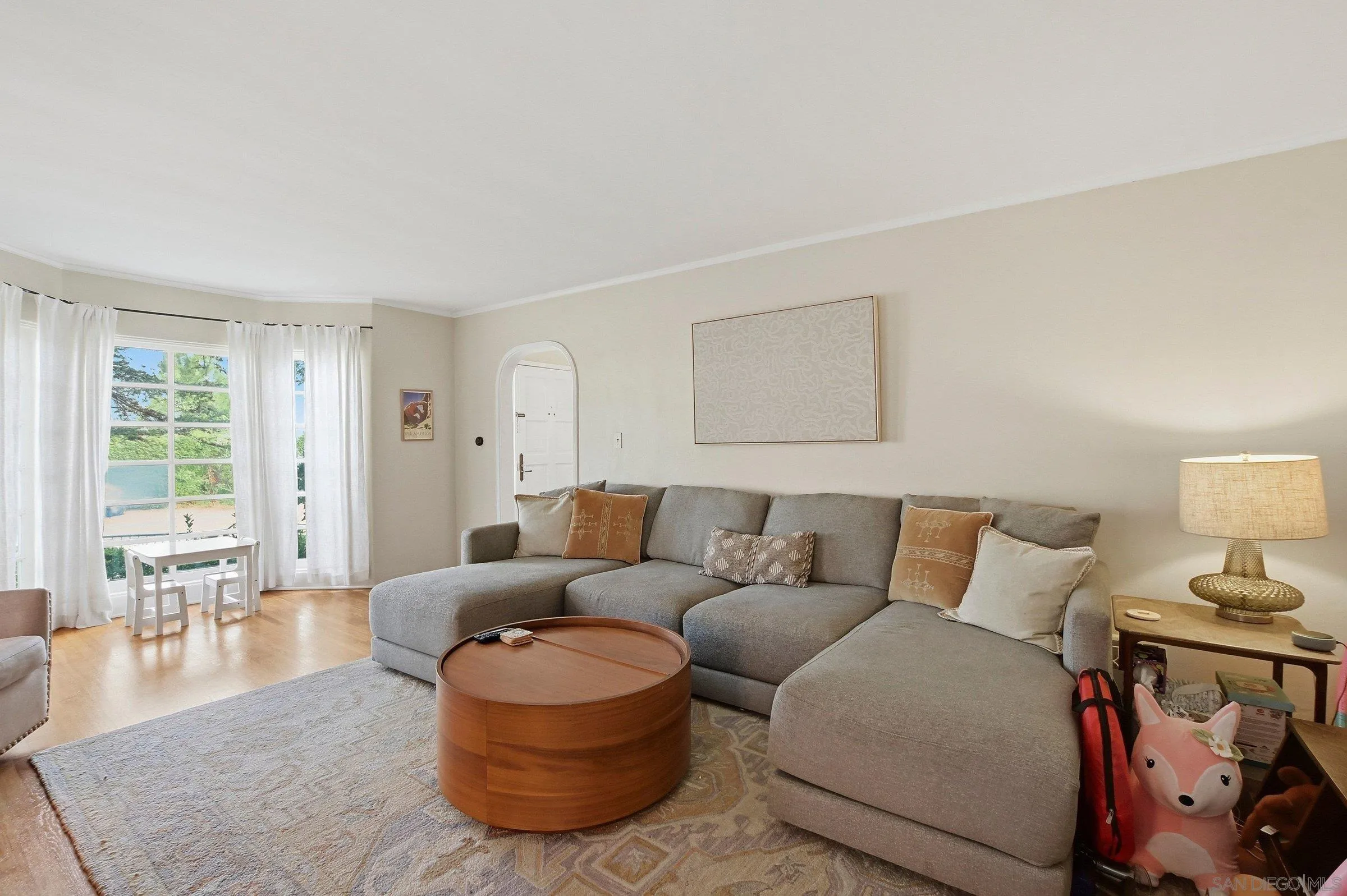 https://cdn.realtyfeed.com/cdn/127/260002064/85cfffaa208159700379e1a3be7b21df.webp