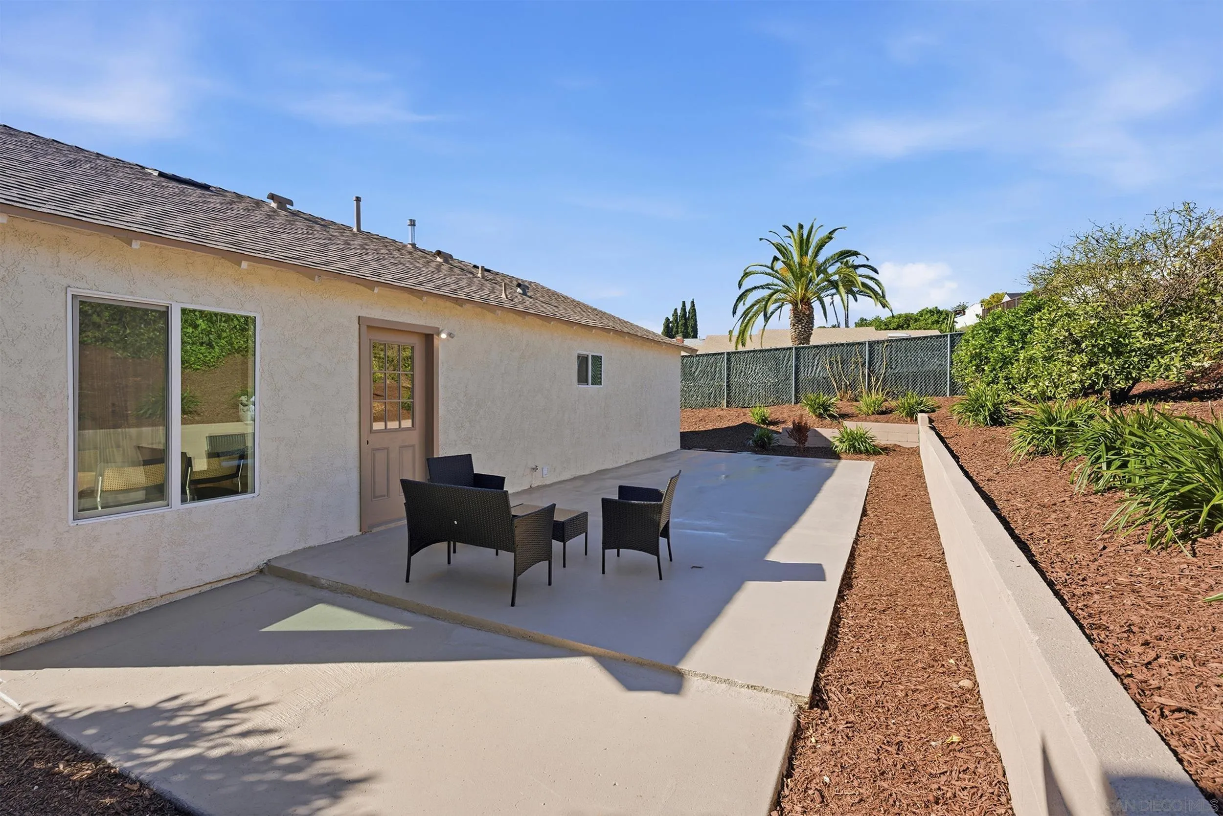 https://cdn.realtyfeed.com/cdn/127/260002072/415ac175bb3521cca23df76c00bdd670.webp
