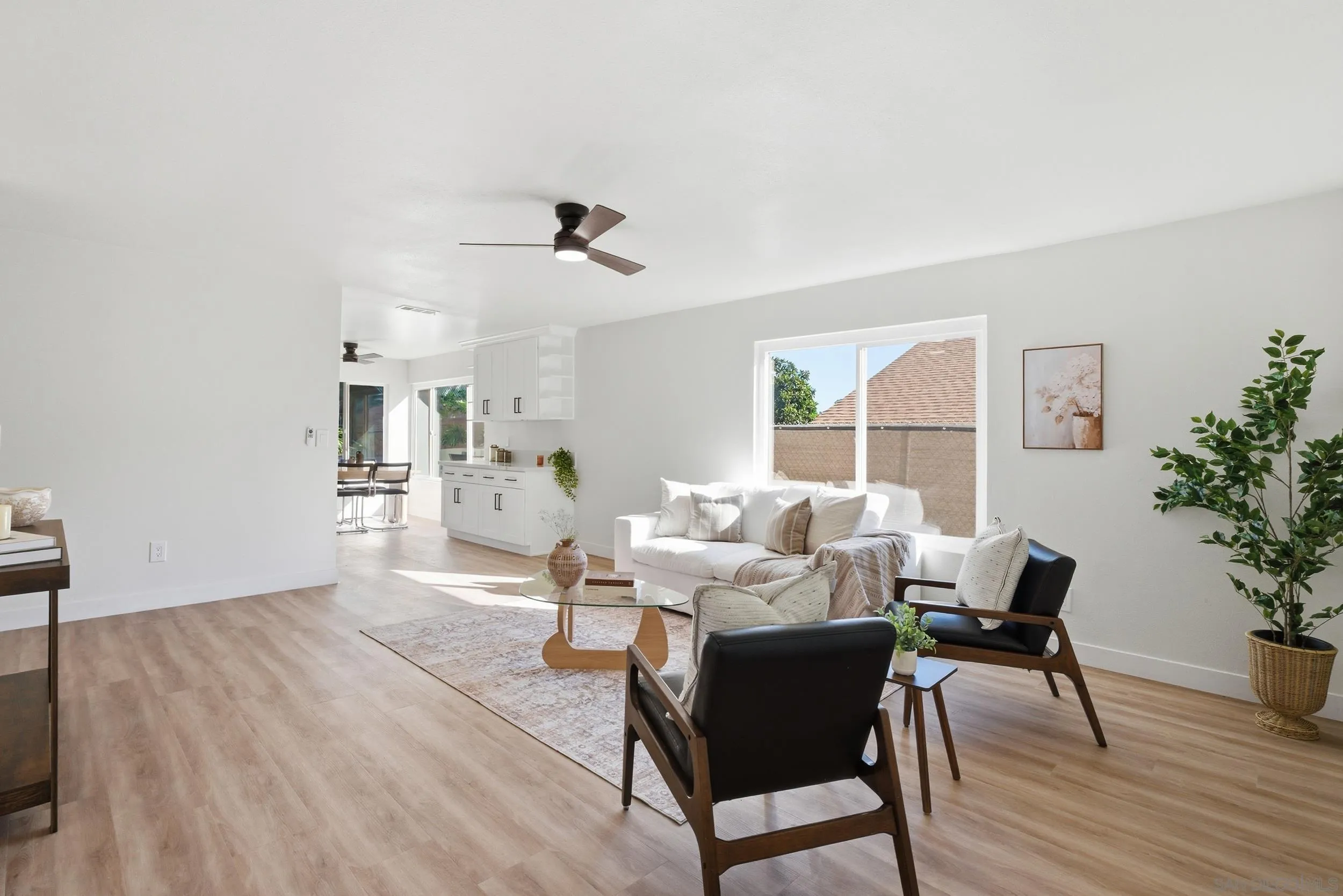 https://cdn.realtyfeed.com/cdn/127/260002072/937dec688319b39f2b69dc3d0640cac1.webp