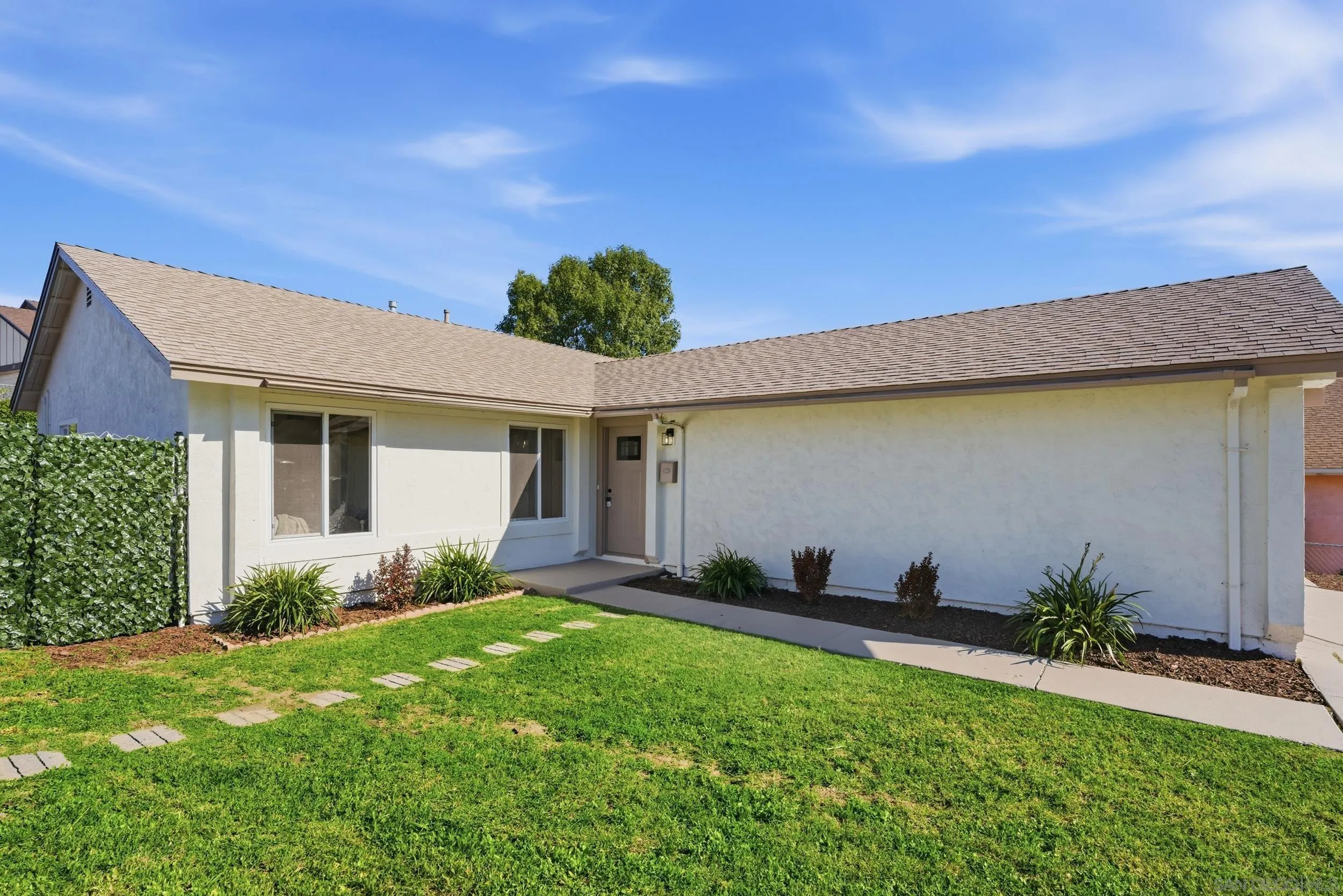 https://cdn.realtyfeed.com/cdn/127/260002072/9619f87d37fb47aa9e848b2ee59af168.webp