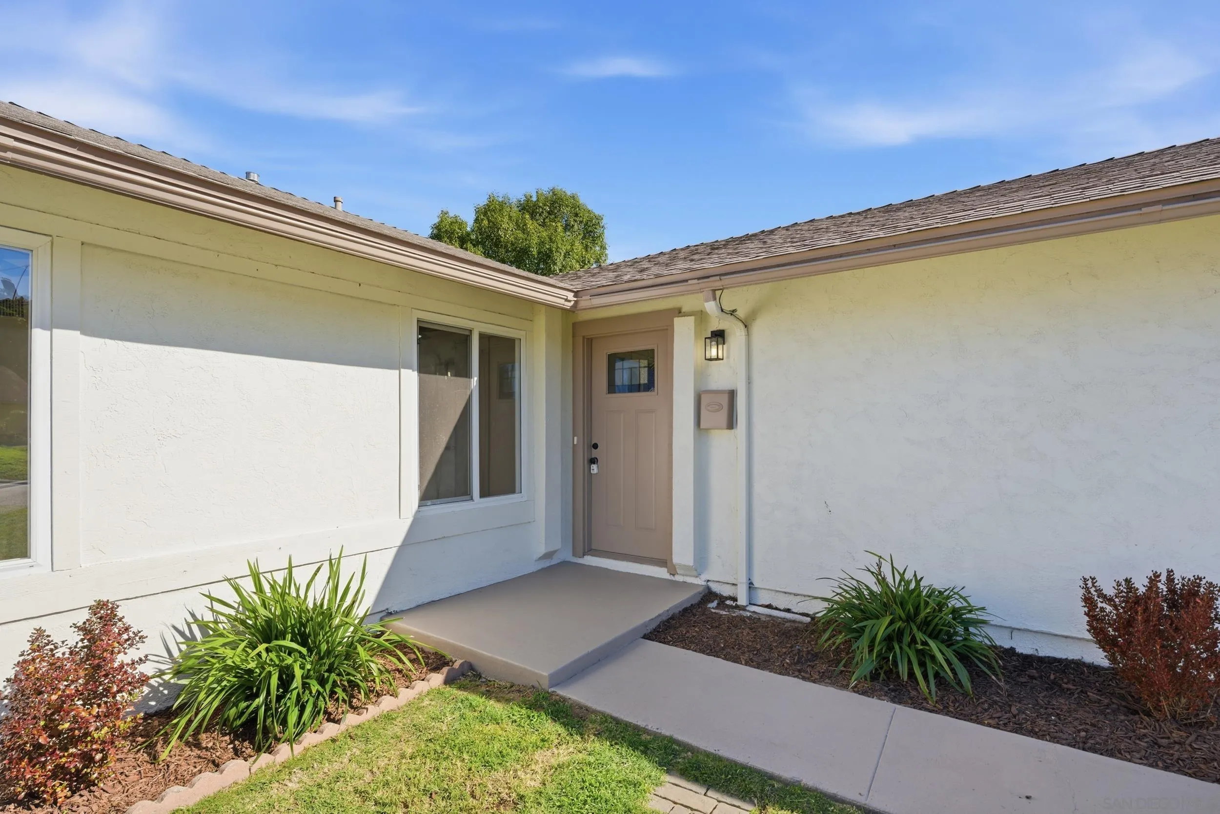 https://cdn.realtyfeed.com/cdn/127/260002072/9b15455710d3aff0bf9ec13e5e3ba9c6.webp