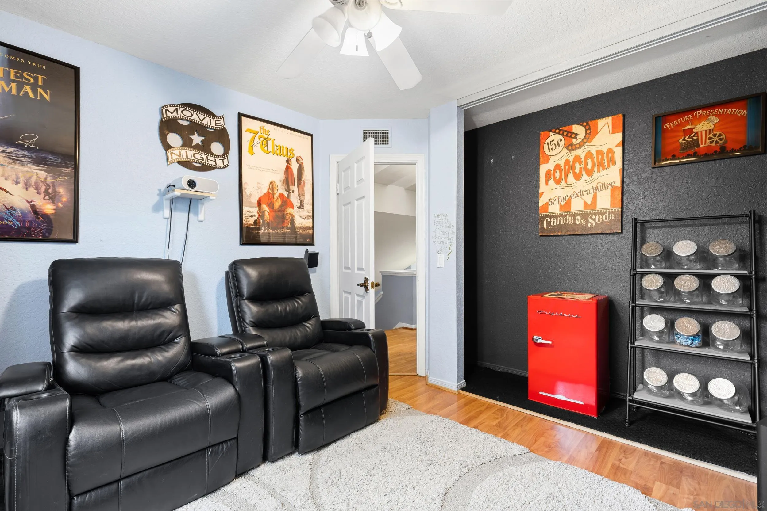 https://cdn.realtyfeed.com/cdn/127/260002074/2b7c4f8514fd7167fa9c1a9670654b28.webp