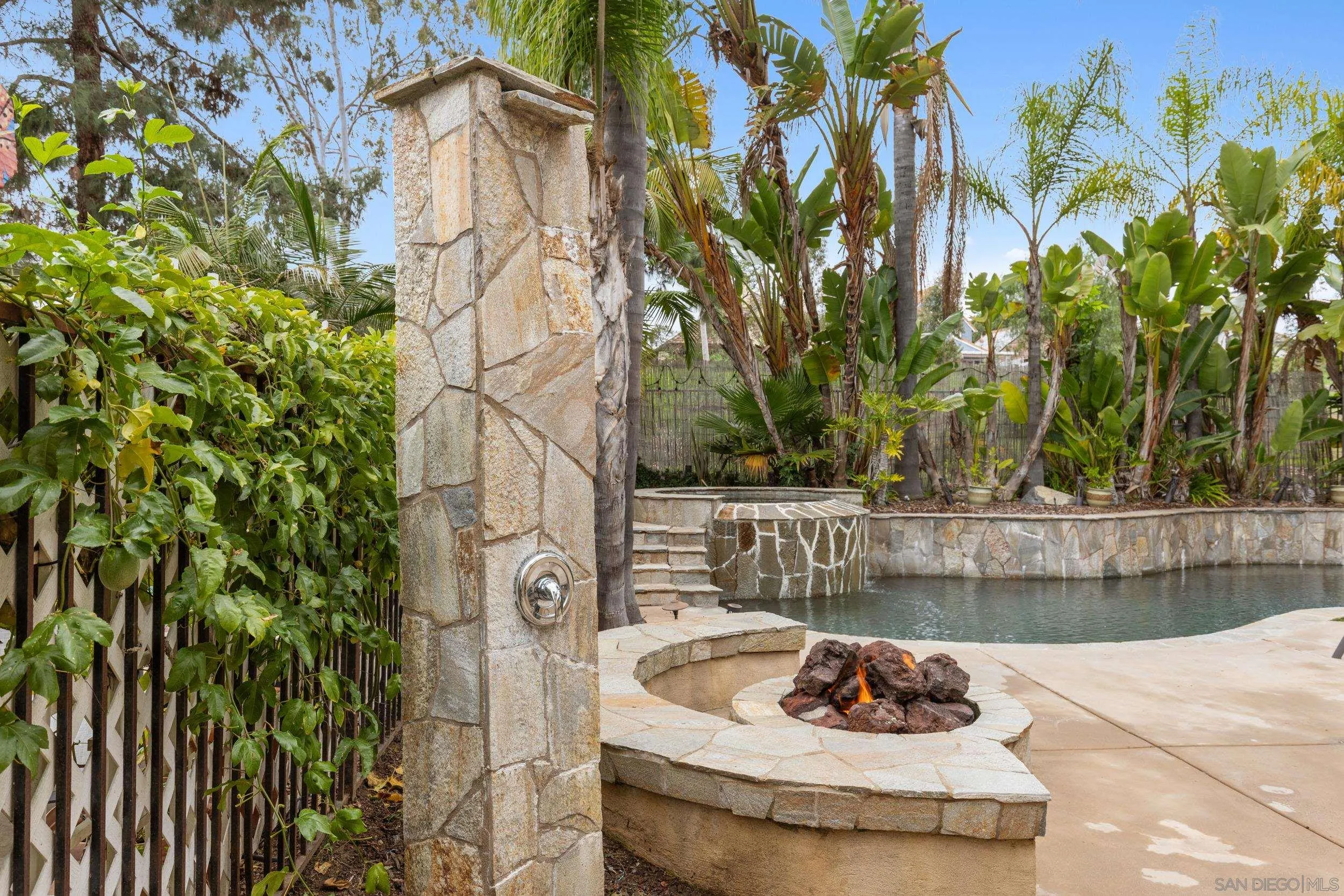 https://cdn.realtyfeed.com/cdn/127/260002074/32639f67b1b3cd3587039fe62b9cd3b6.webp