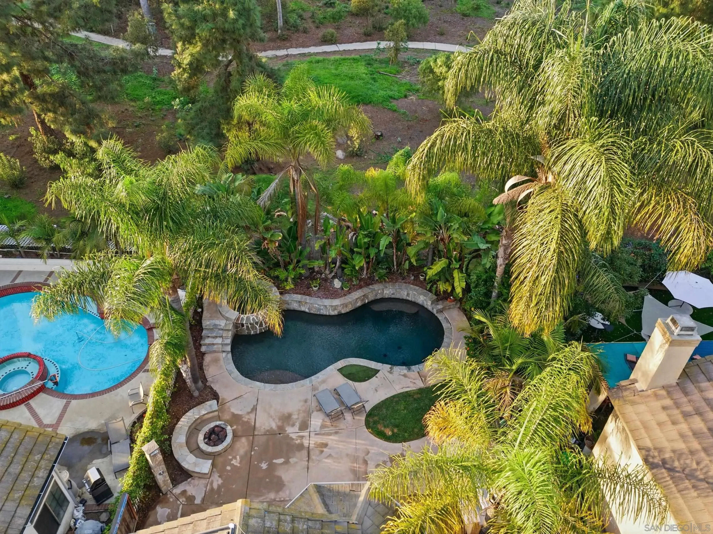 https://cdn.realtyfeed.com/cdn/127/260002074/b7795b16d45bed5e6658cc8a389f2315.webp